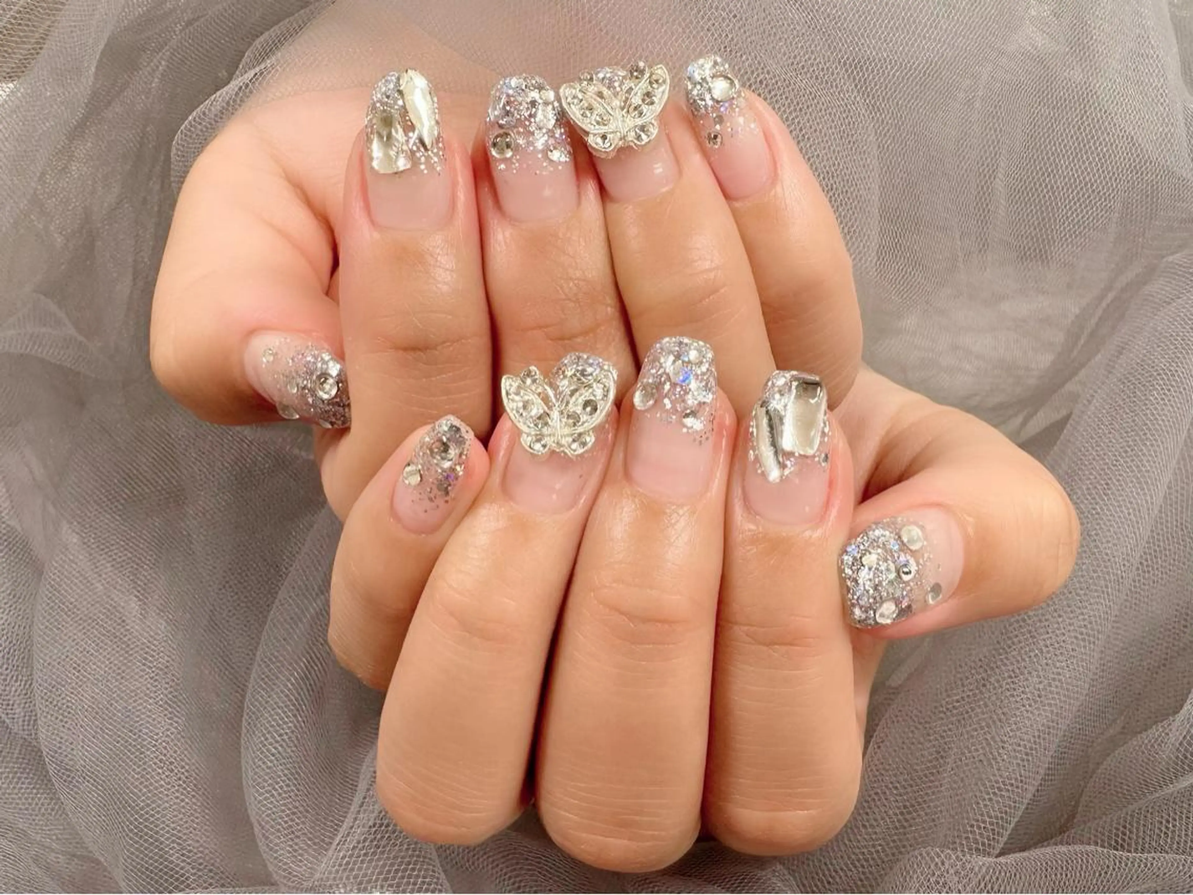 ネイル グラデーション キラキラネイル ラメ(グリッター) ラメグラデーション ハンドネイル Nail Salon KURELLYのネイルデザイン