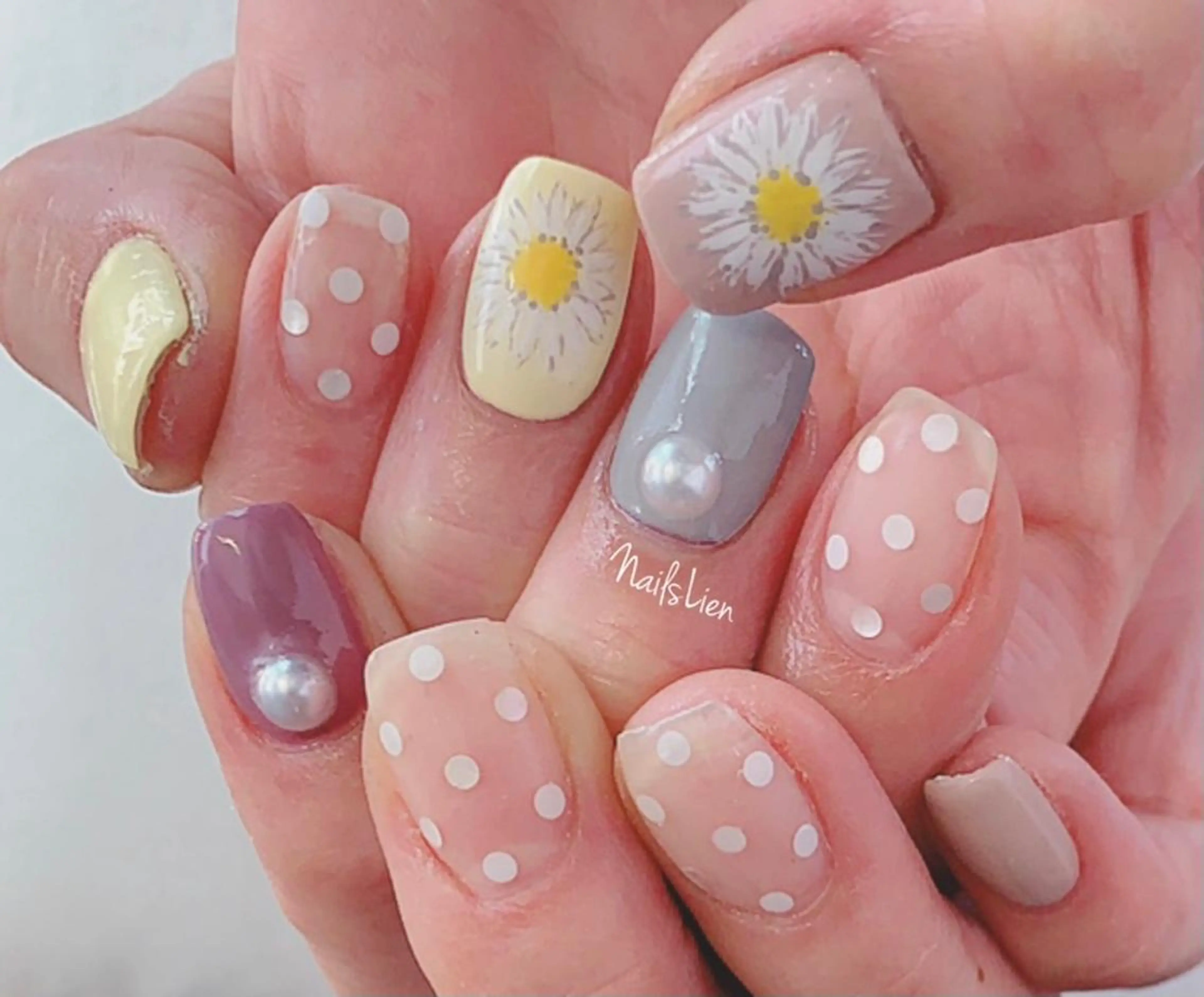 ネイル クリアネイル フラワーネイル マットネイル 春ネイル studio e n / RiNのネイルデザイン