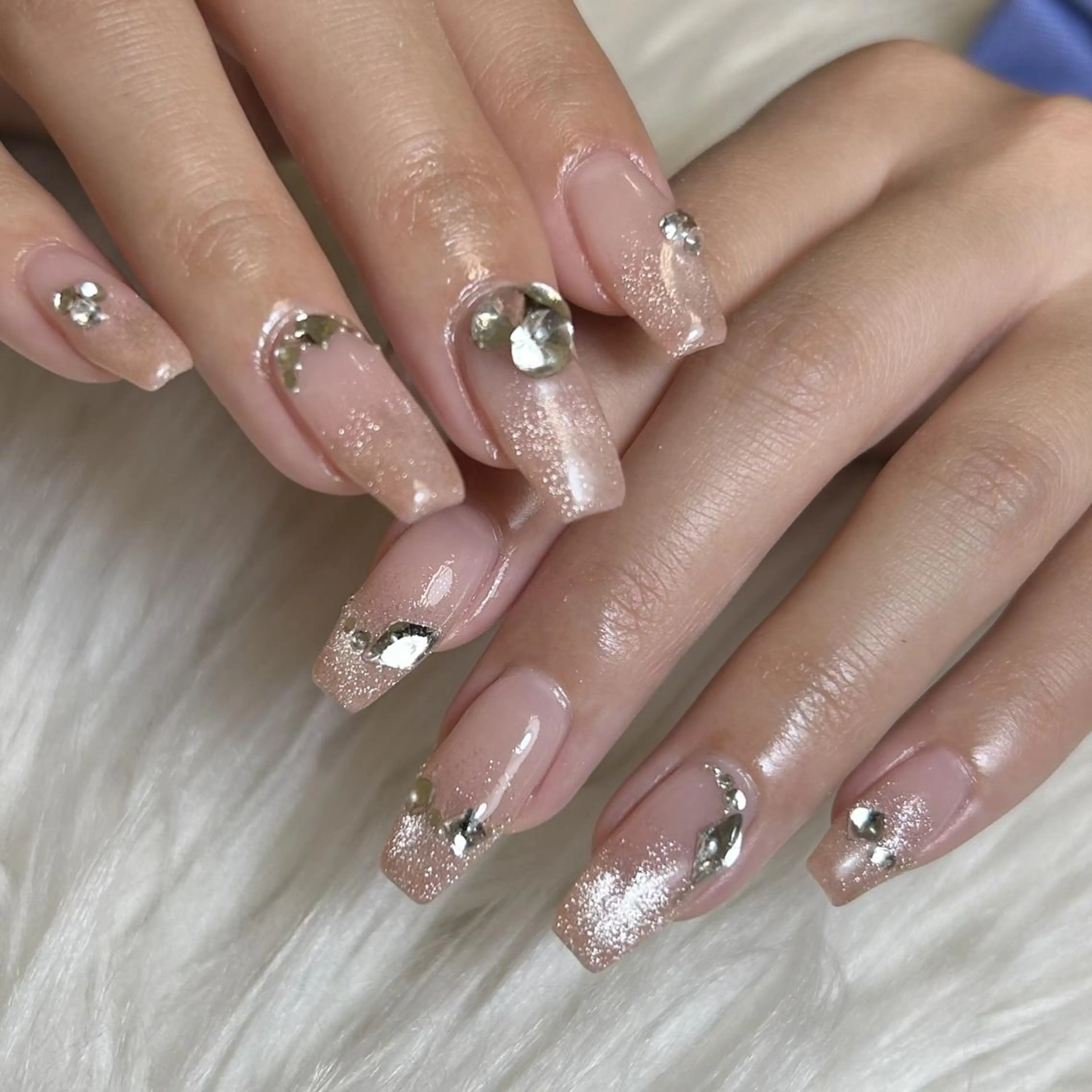 ネイル REBEST南森町 nail🪽のネイルデザイン