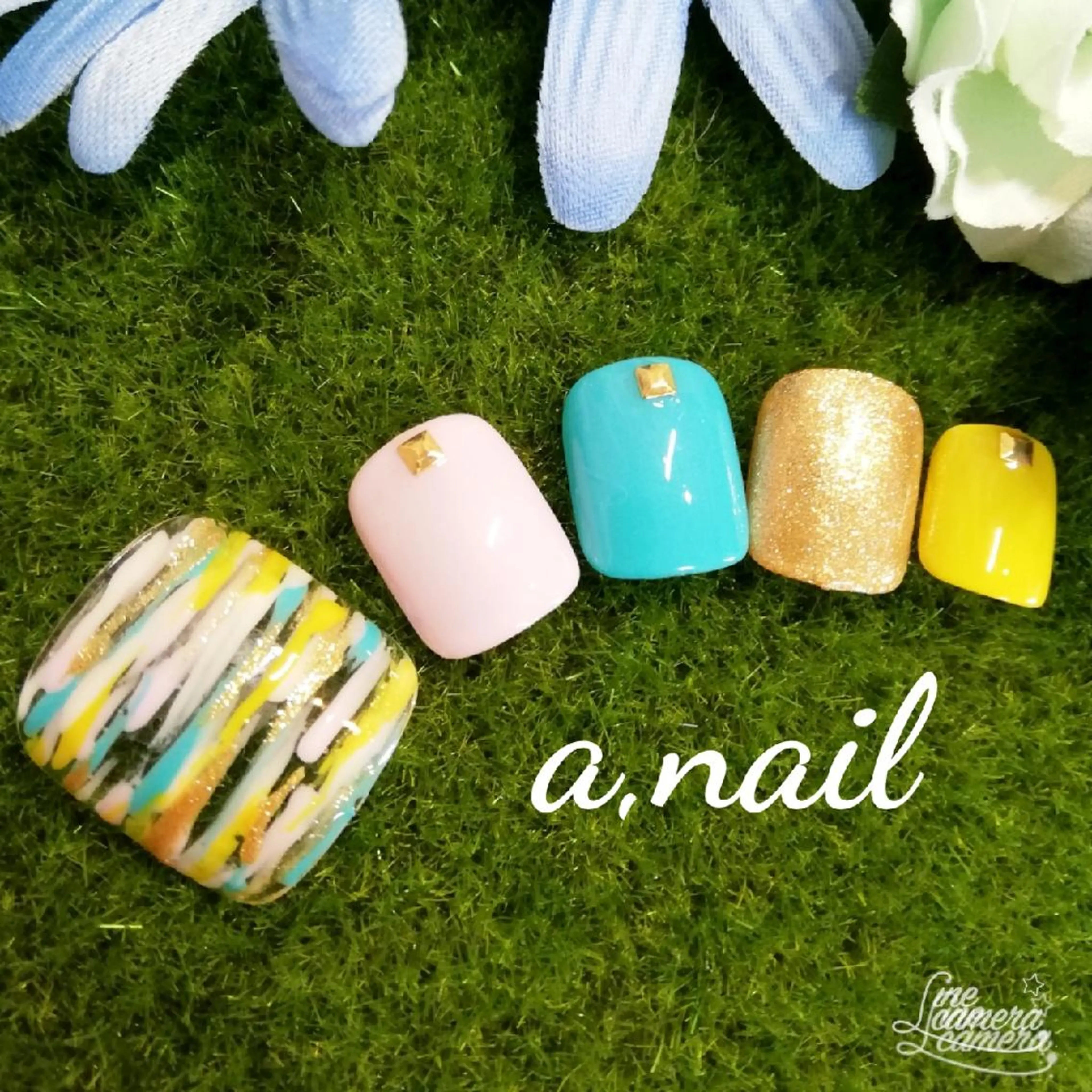 ネイル フットネイル ストーンネイル ネイルサロン エーネイルのネイルデザイン