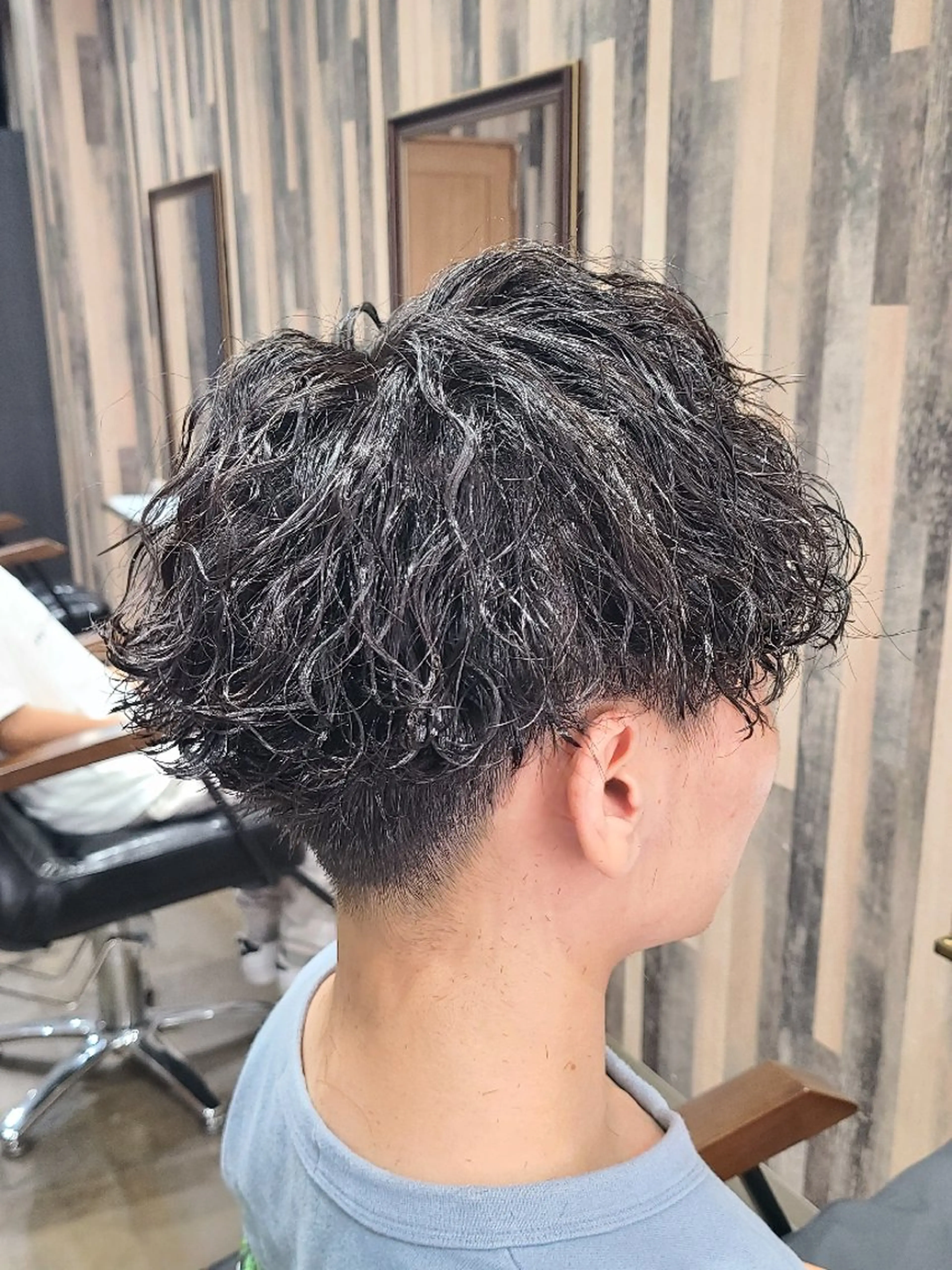 メンズ ミディアム カット パーマ トリートメント パーマ職人🔥／短髪 執行役員／YUTAのヘアスタイル