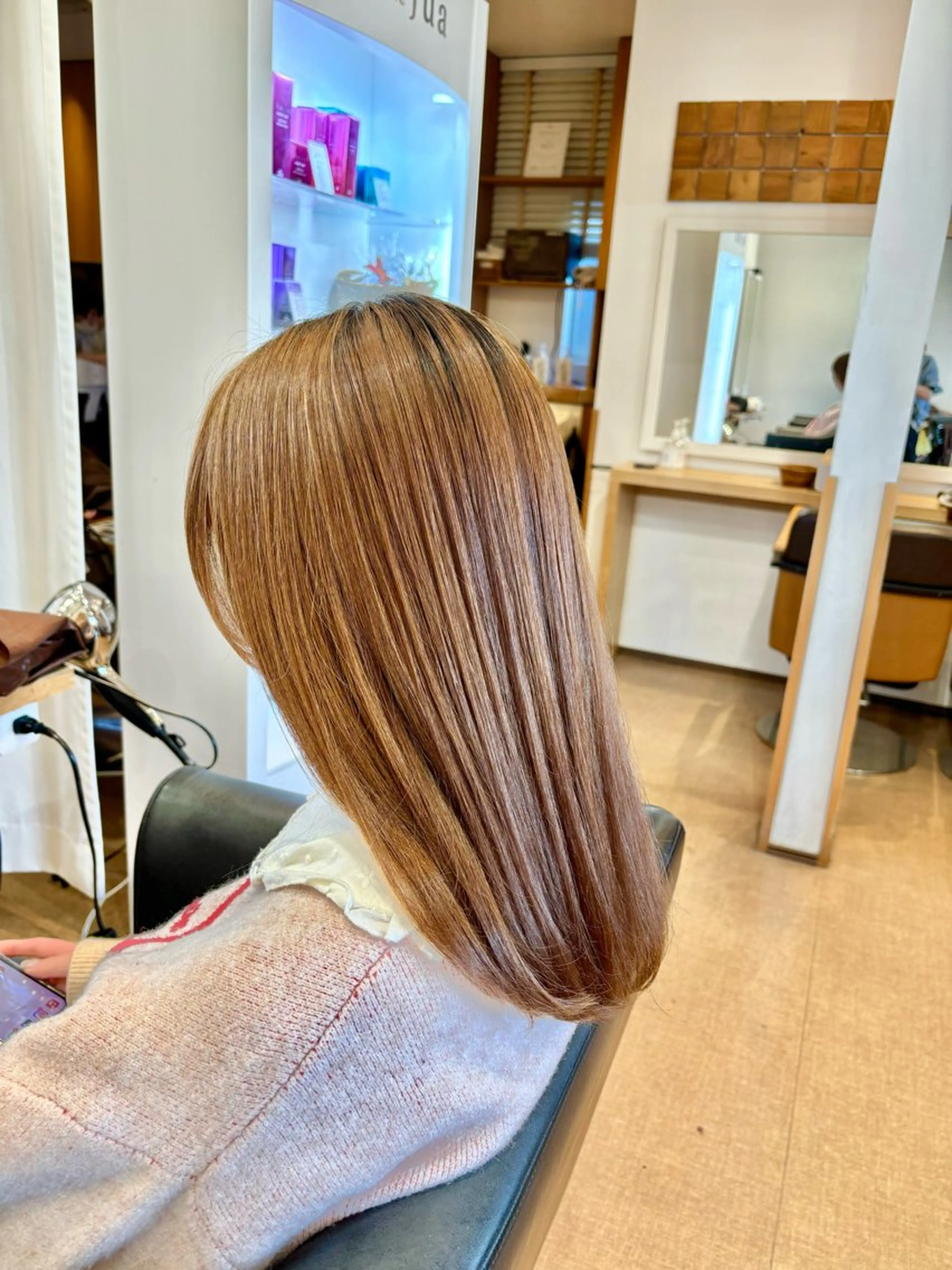 セミロング パーマ ボブ 縮毛矯正 comfy(コンフィー)所属・秋山知穂ショート/ 縮毛矯正はお任せ🧸のヘアスタイル