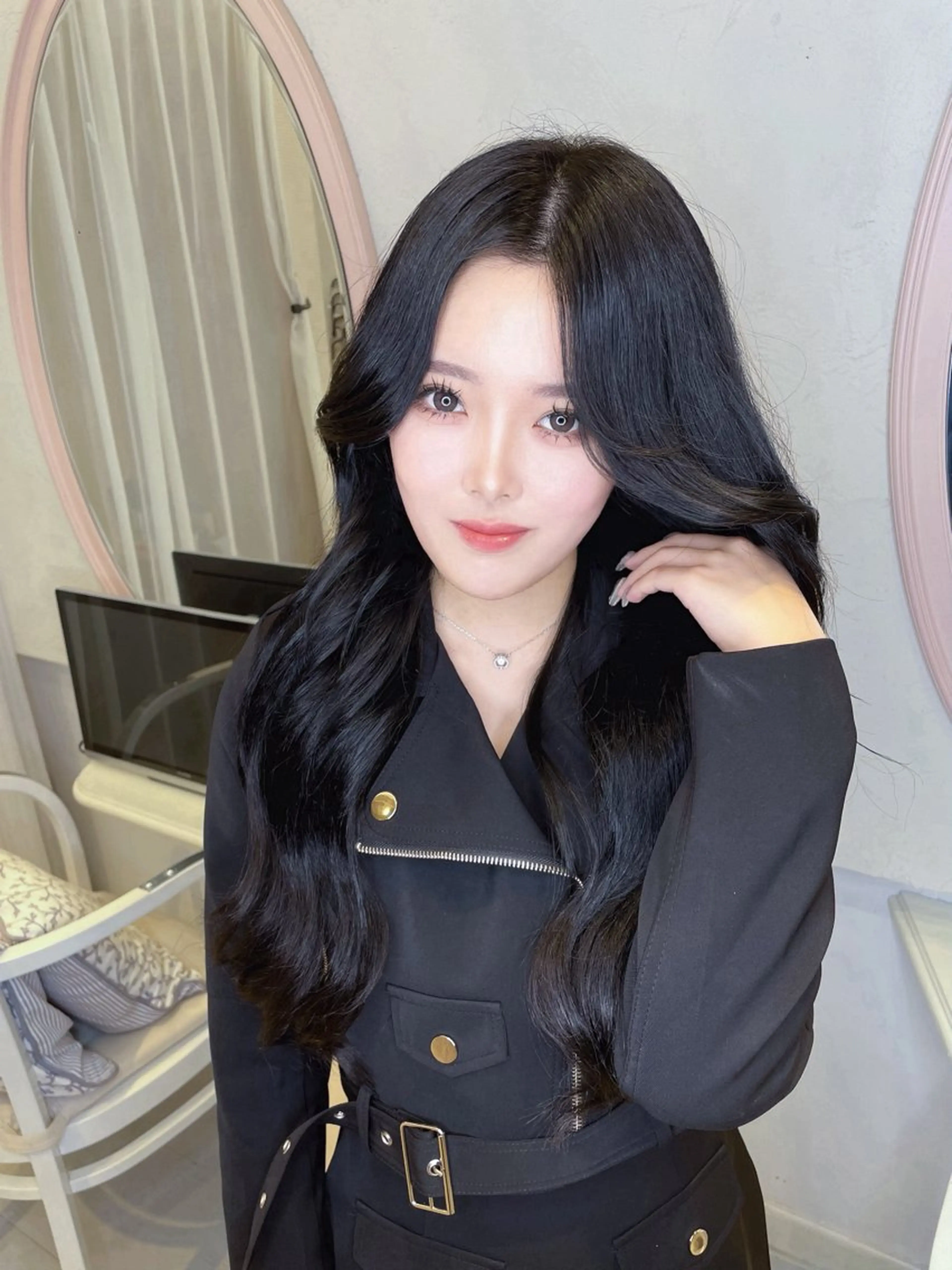 ロング カラー シールエクステ ブリーチ ケアブリーチ デザインカラー ダブルカラー 🦋韓国hair🦋 エクステ店長sakiのヘアスタイル