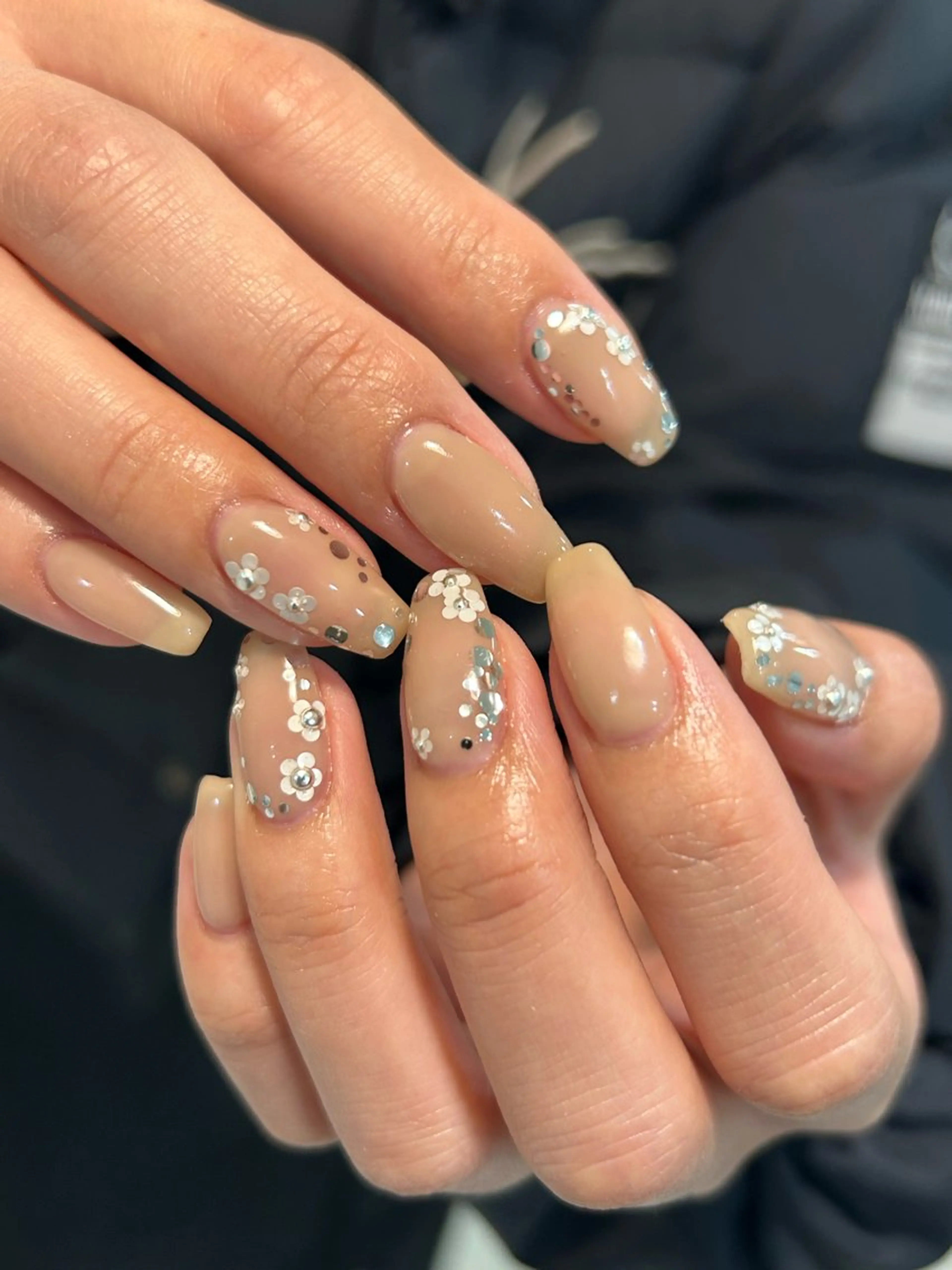 ネイル Salondevi2 isanaのネイルデザイン