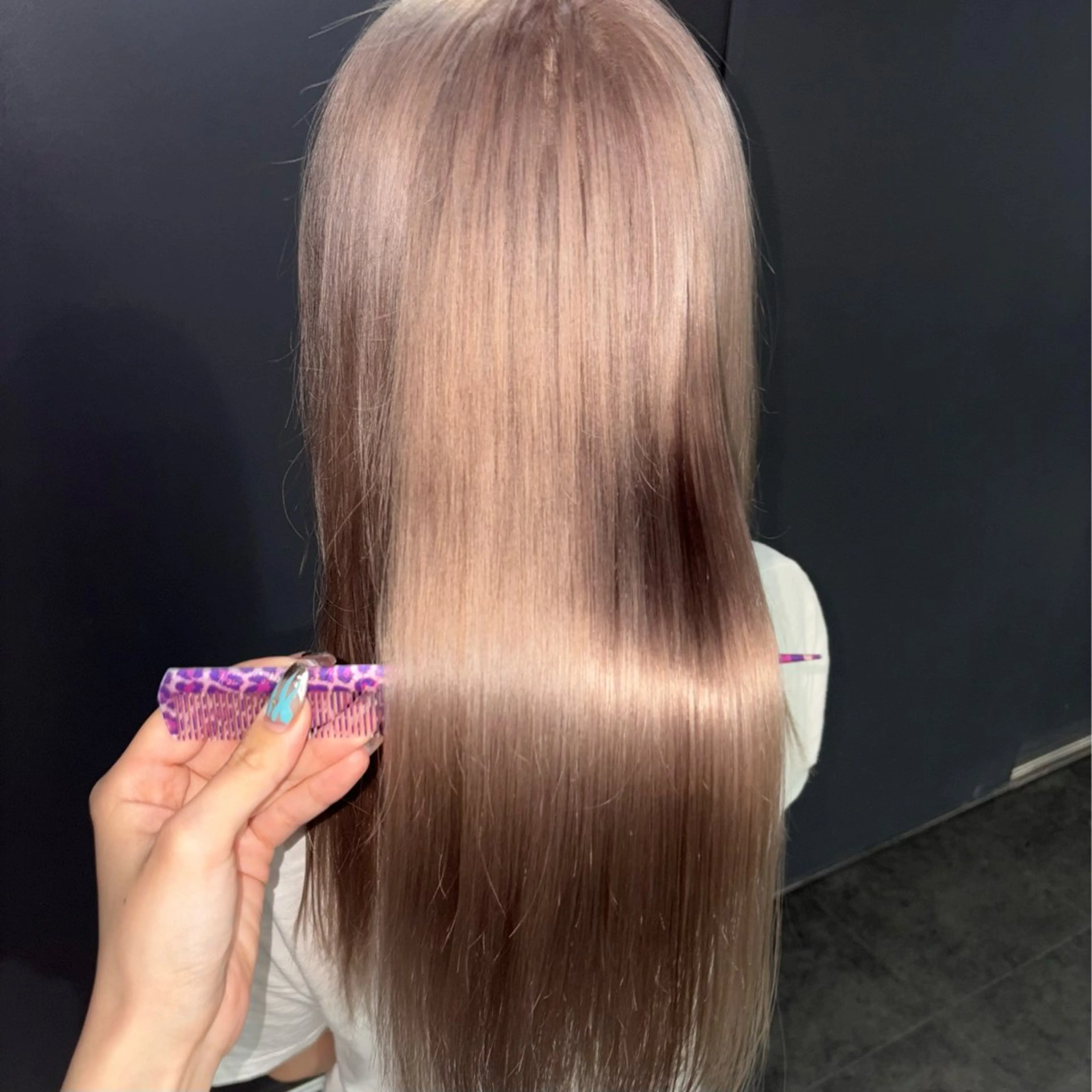 セミロング カラー ブリーチ ケアブリーチ ハイトーンカラー ヘアカラー ★デザインカラー ハイトーン ももか★のヘアスタイル