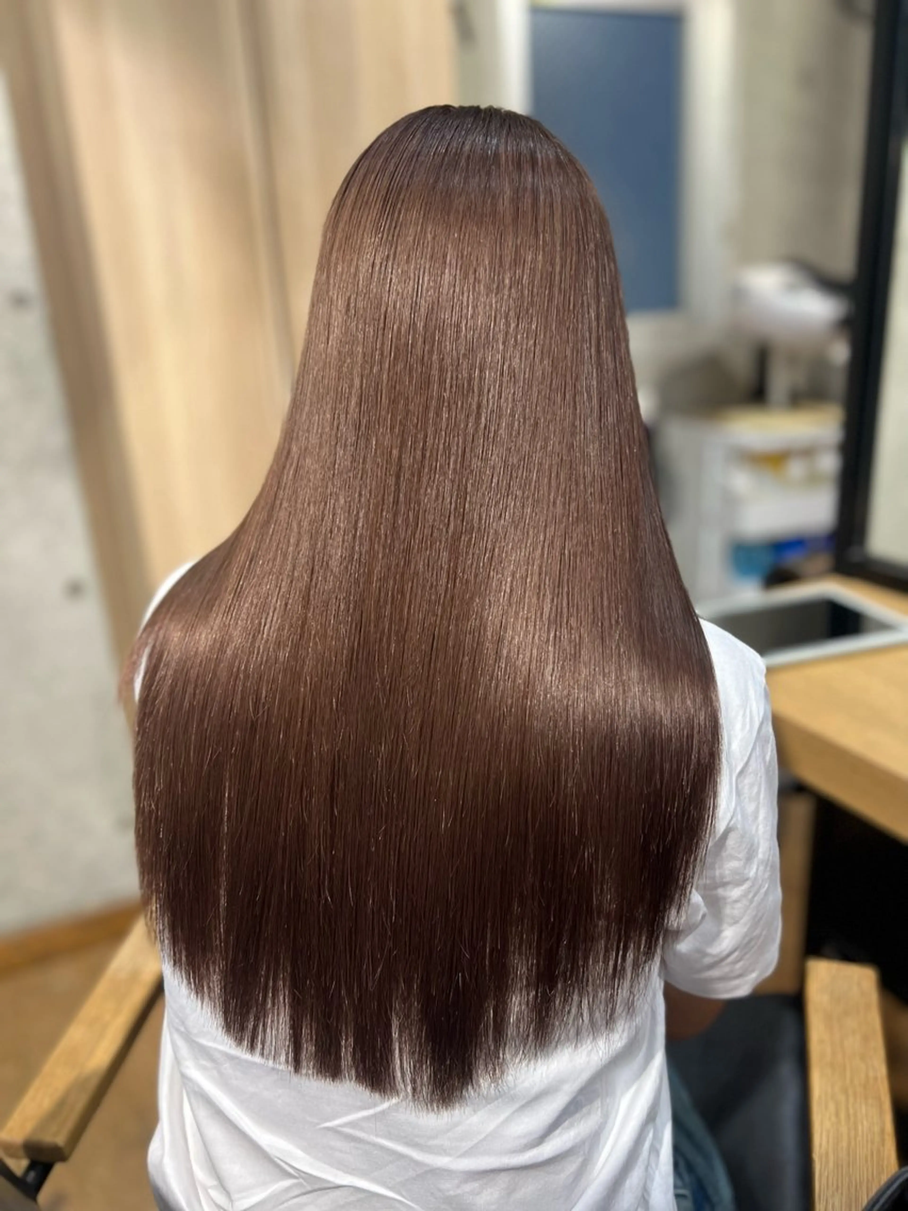 ロング カラー アディクシーカラー ブリーチ ケアブリーチ ダブルカラー イヤリングカラー DAIKIベージュ 🍂レイヤーカットのヘアスタイル