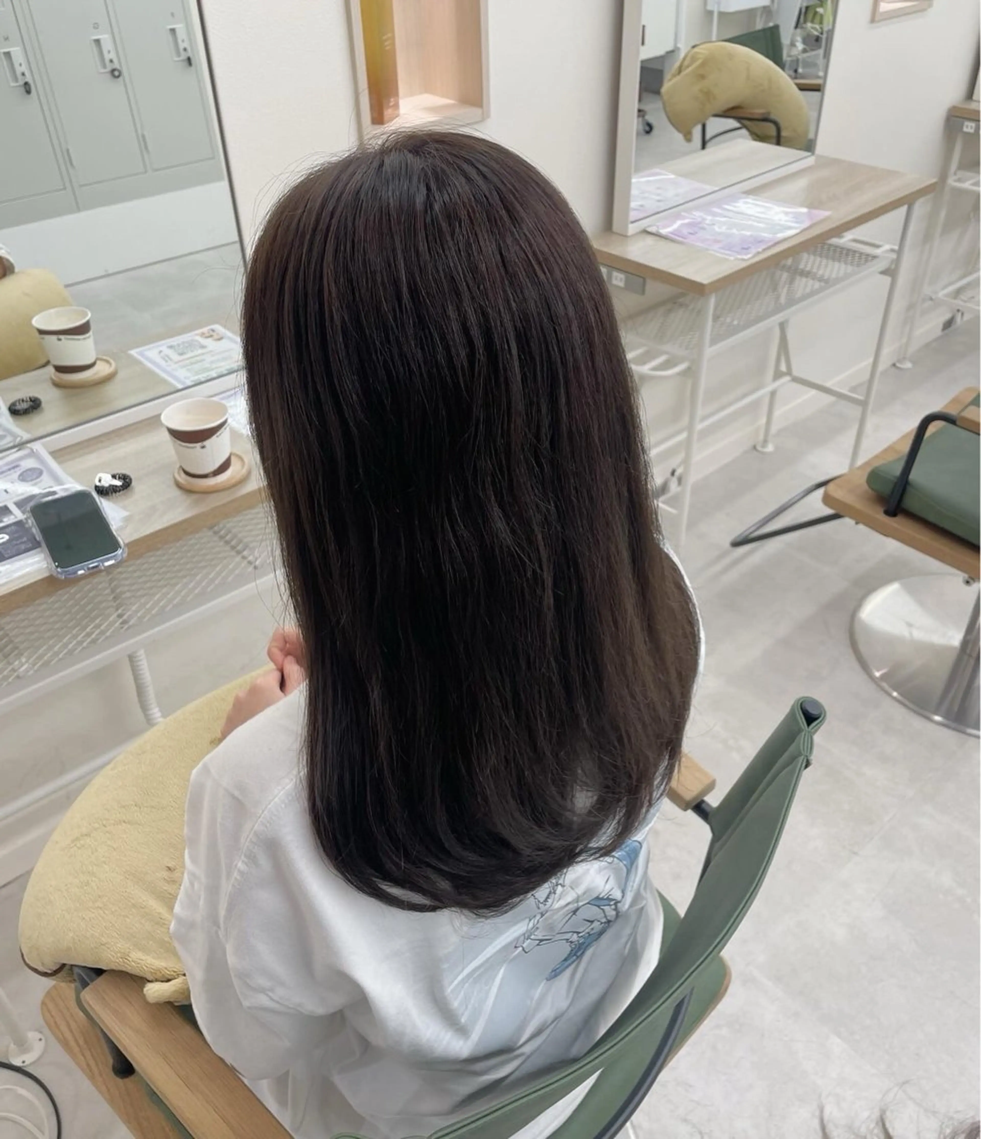 ロング カラー カット ヘアカラー トリートメント NaVIユウジ 透明感カラーのヘアスタイル