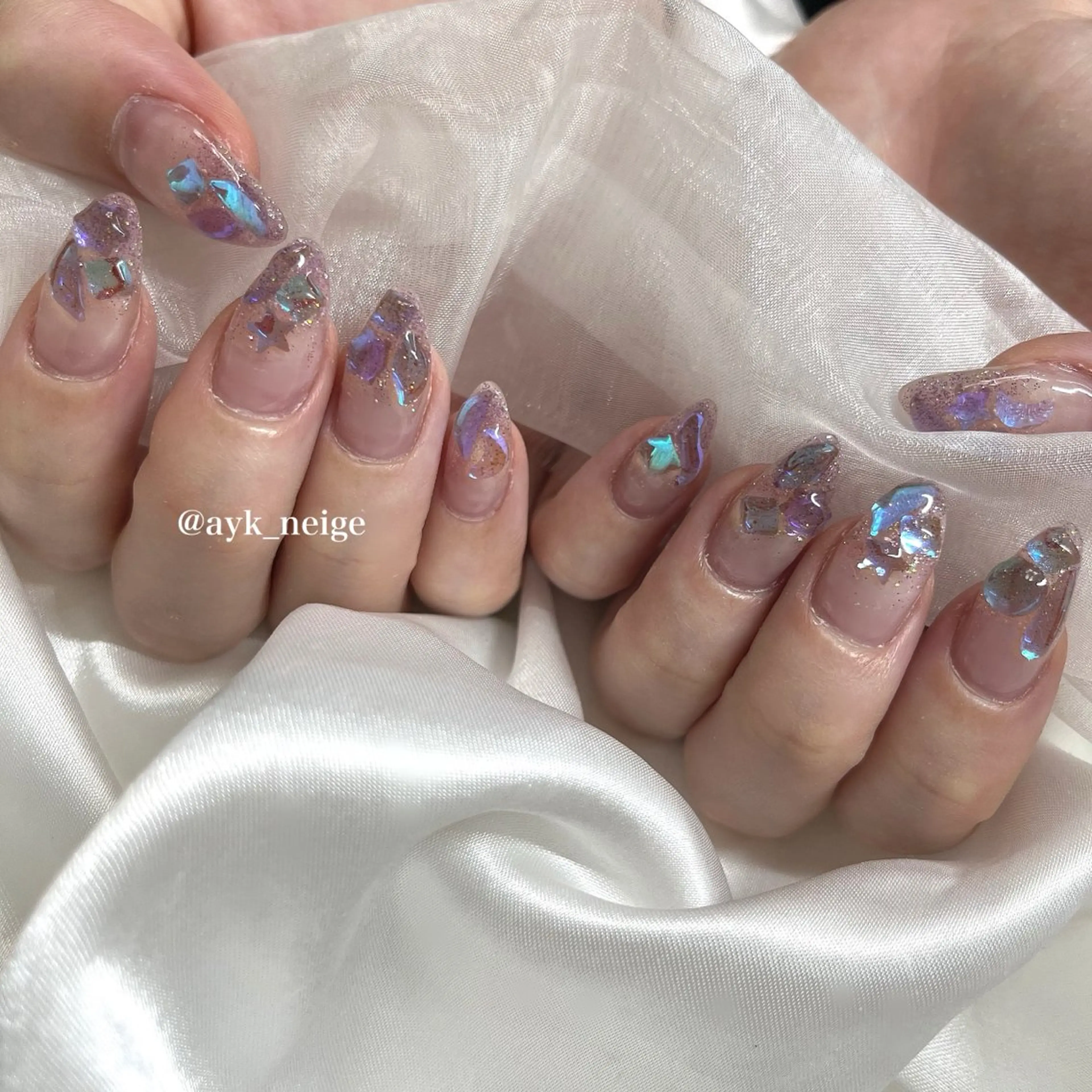 ネイル フットネイル キラキラネイル 韓国ネイル リボン シンプルネイル n'eige nail所属・大谷 綾香のネイルデザイン