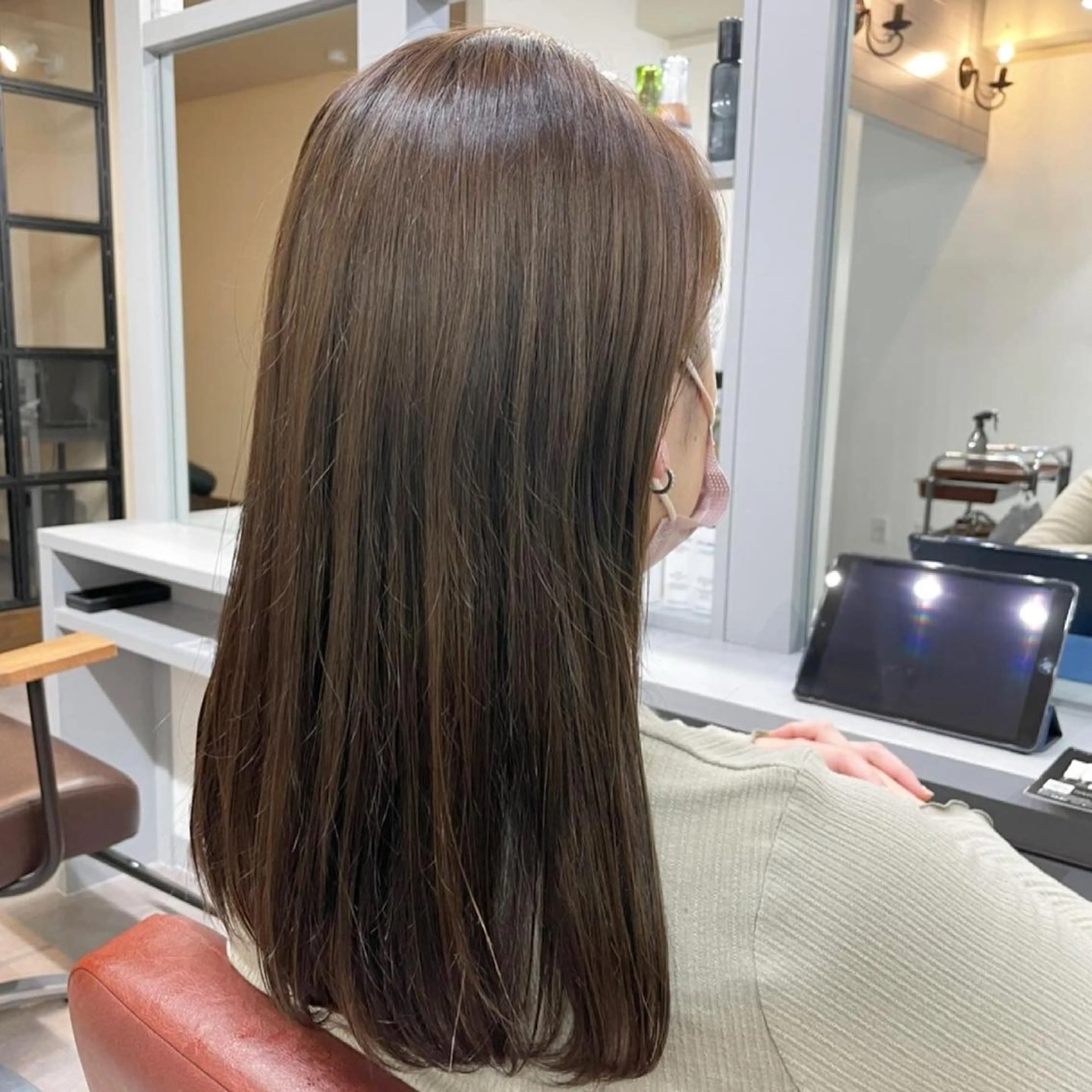 ロング カラー アッシュ アッシュブラウン ブラウンカラー バイオレットカラー monami 山本華菜のヘアスタイル