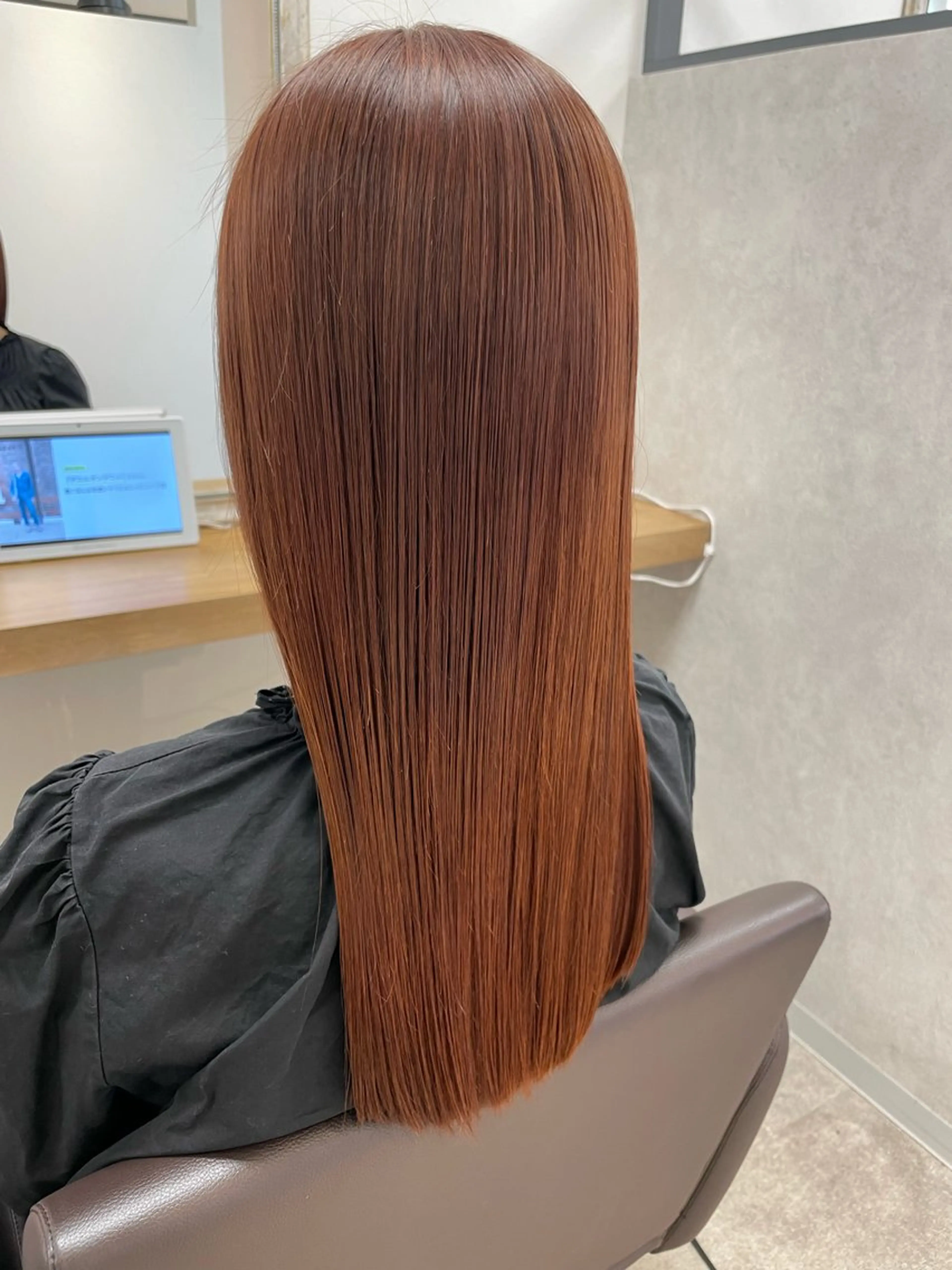 セミロング カラー カット ヘアカラー トリートメント 髪質改善×METEO 店長 貞松直也のヘアスタイル