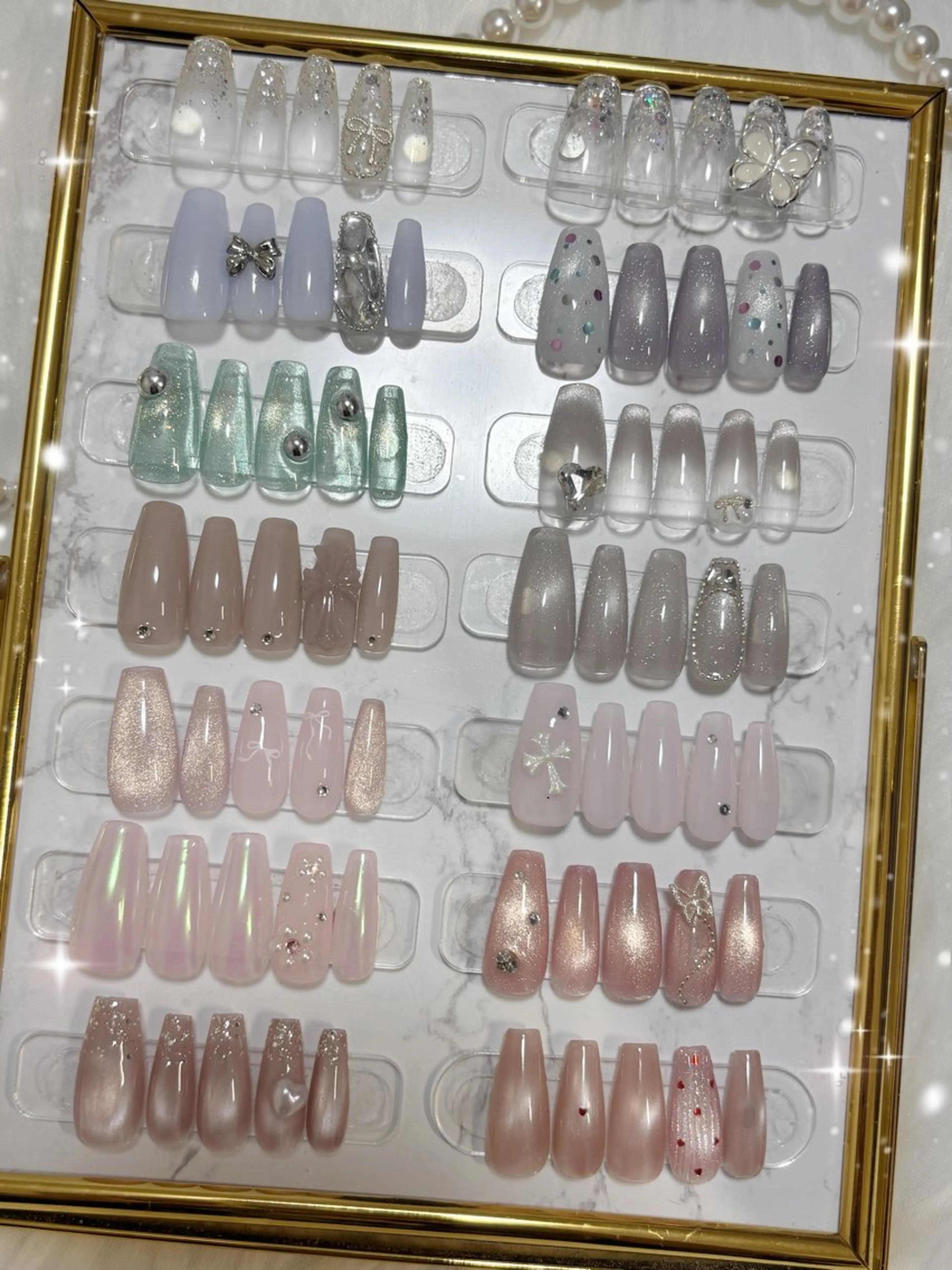 ネイル 韓国ネイル ラメ(グリッター) ラメグラデーション マグネットネイル リボン ハンドネイル YM nailのネイルデザイン