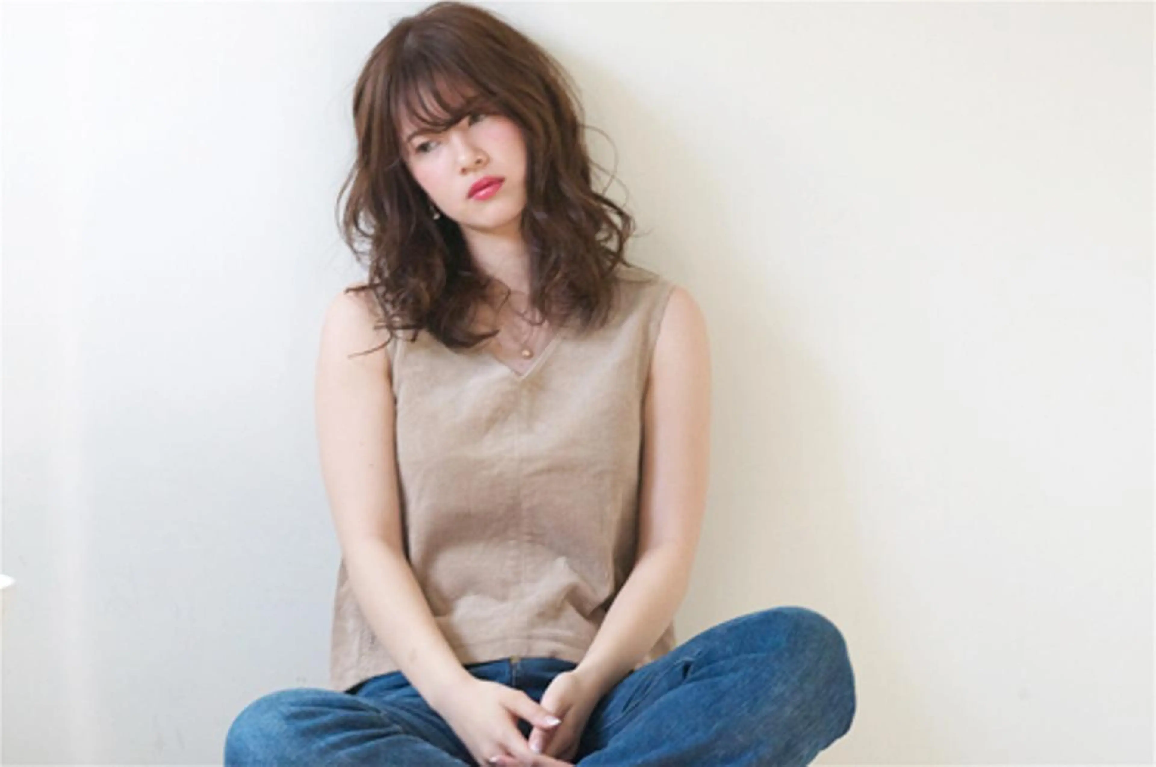 ミディアム カラー ITO YUKIのヘアスタイル