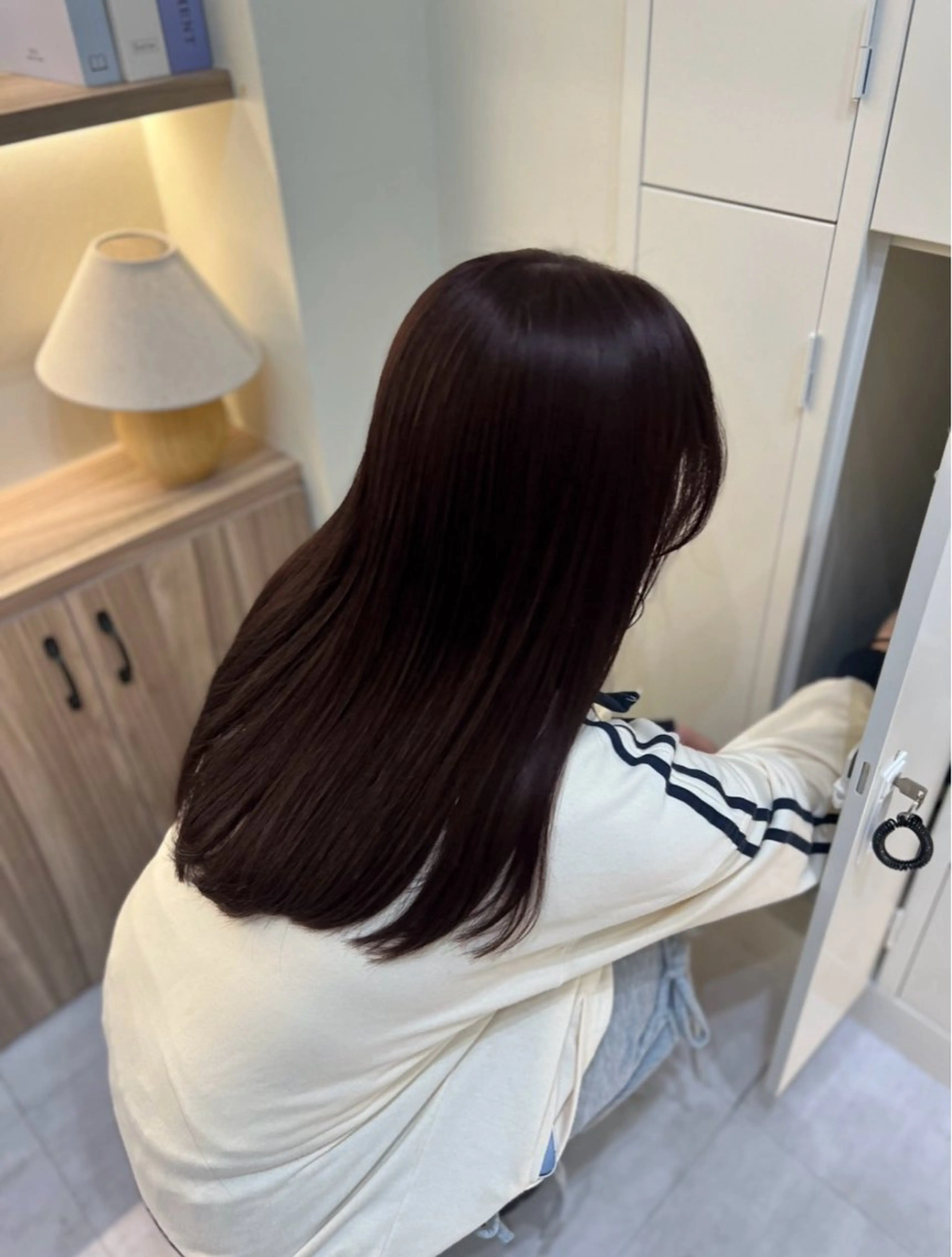 セミロング カラー Zina aimiのヘアスタイル