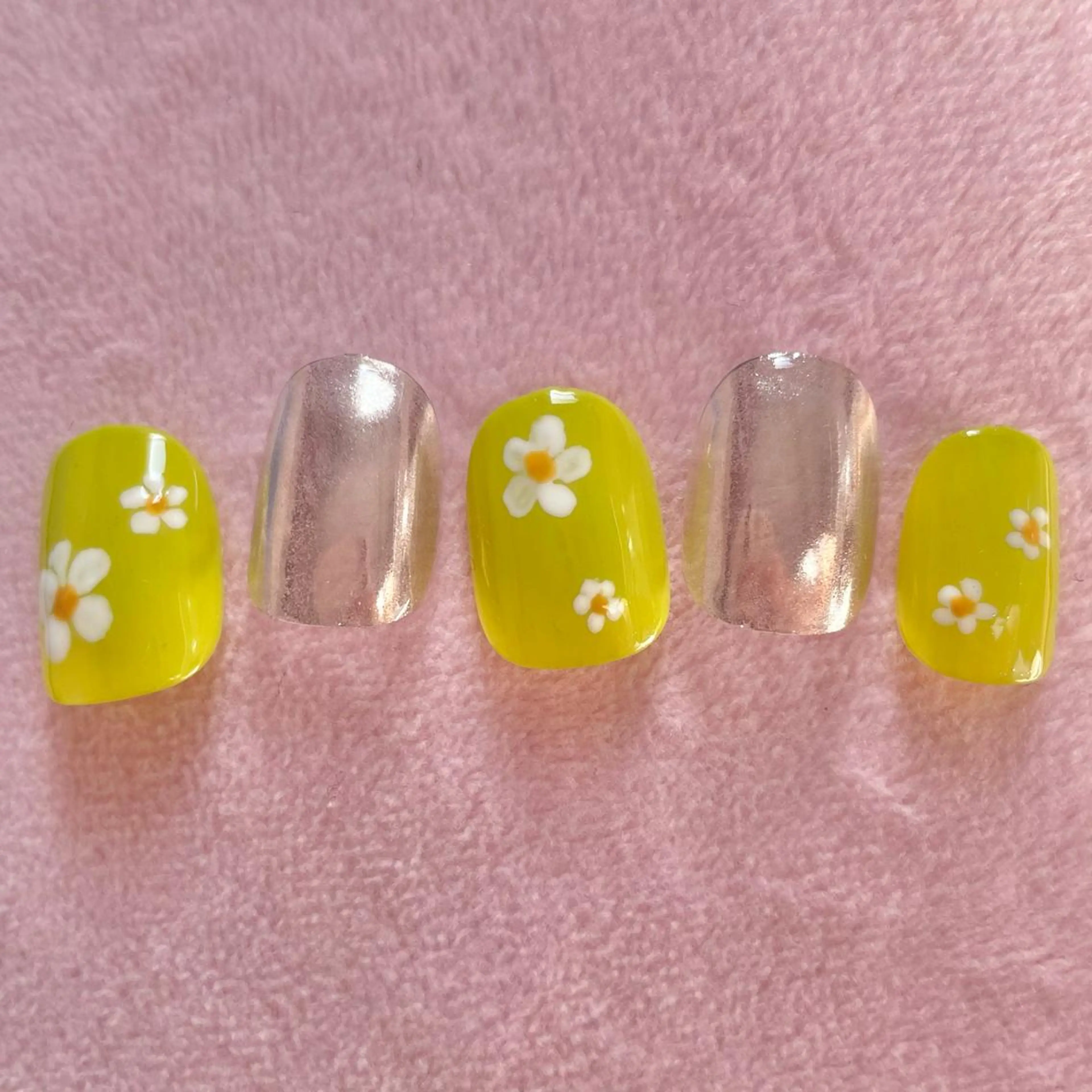 ネイル M. ERIのネイルデザイン