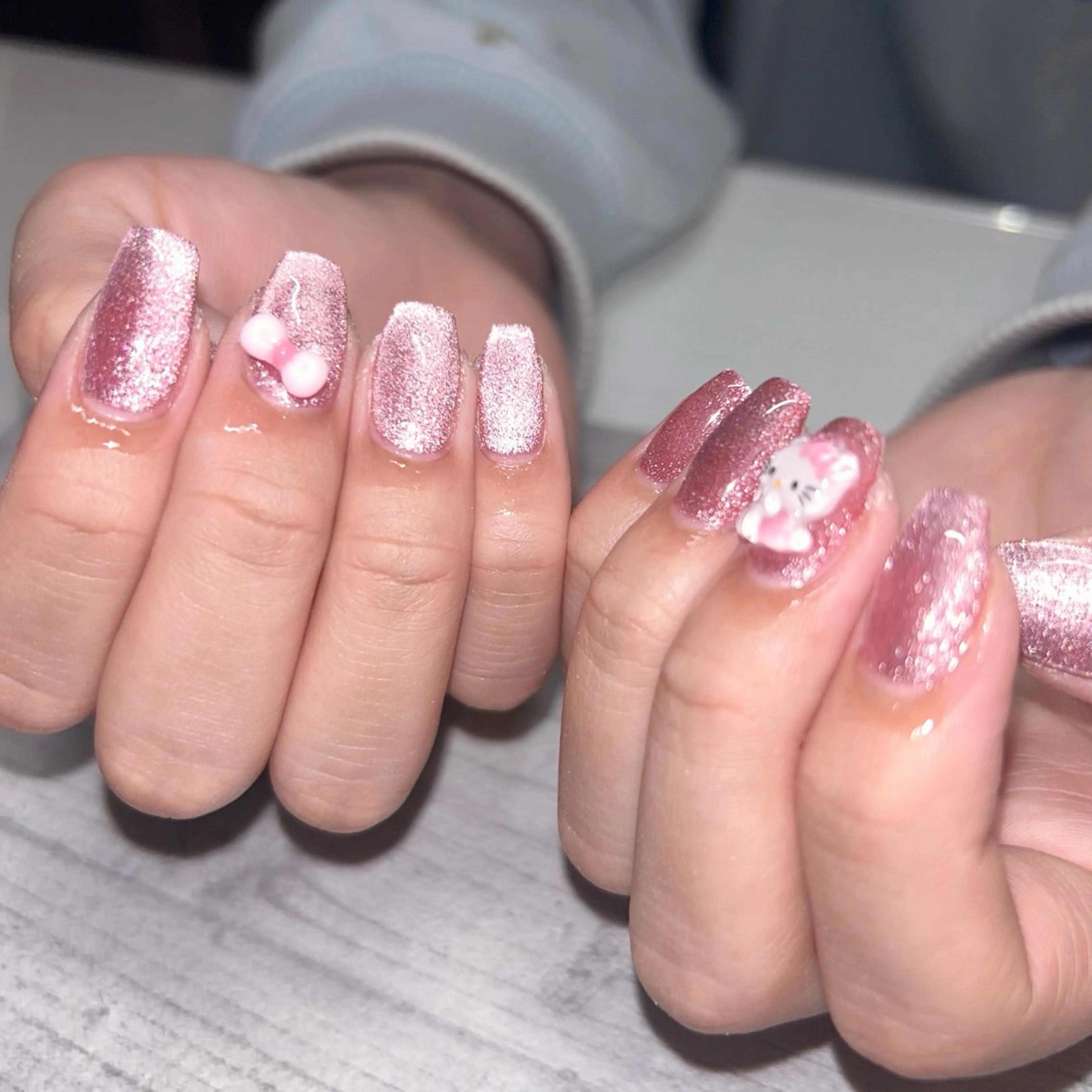 ネイル キラキラネイル マグネットネイル ハンドネイル Megu 【 cutill 】のネイルデザイン