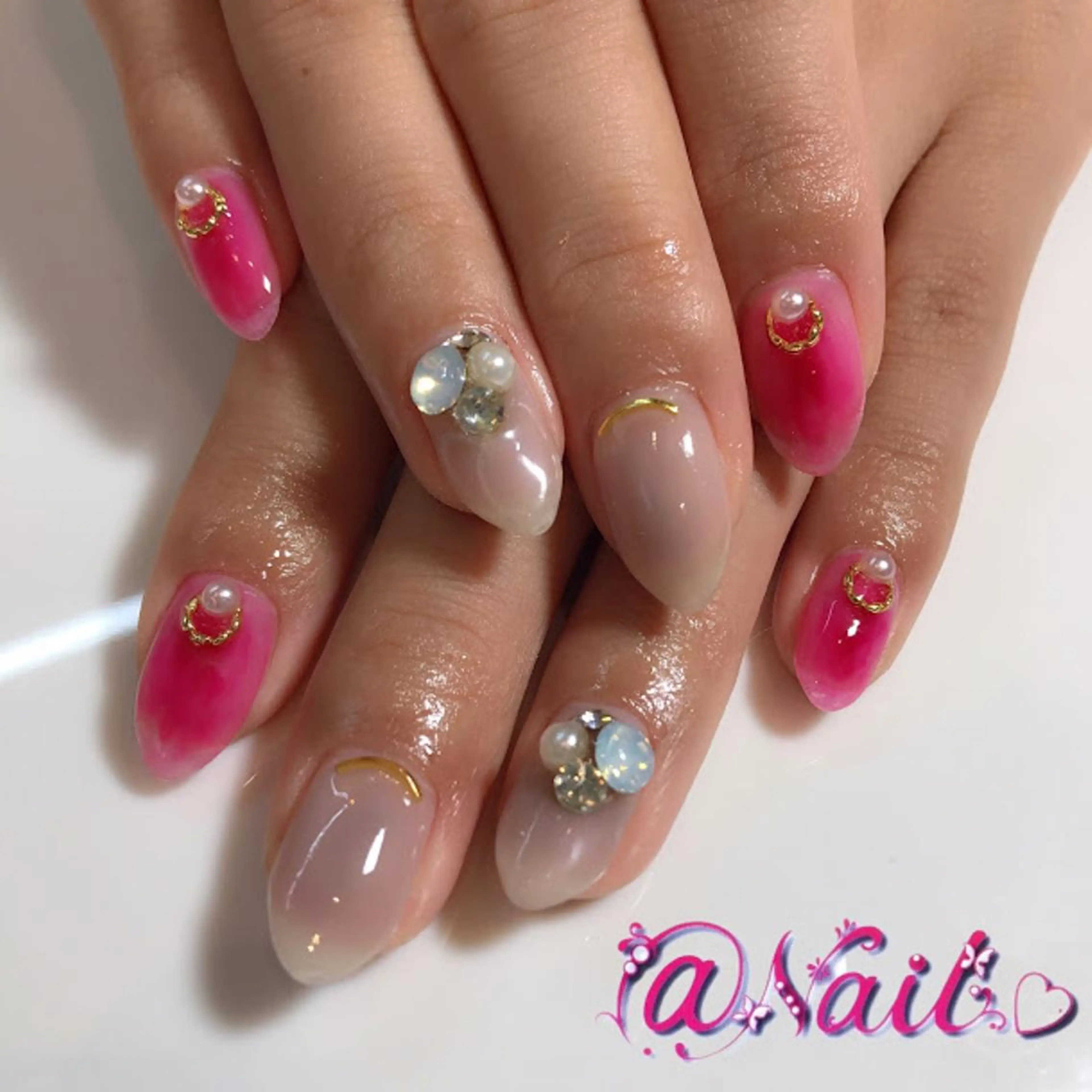 ネイル 小尾 栞のネイルデザイン