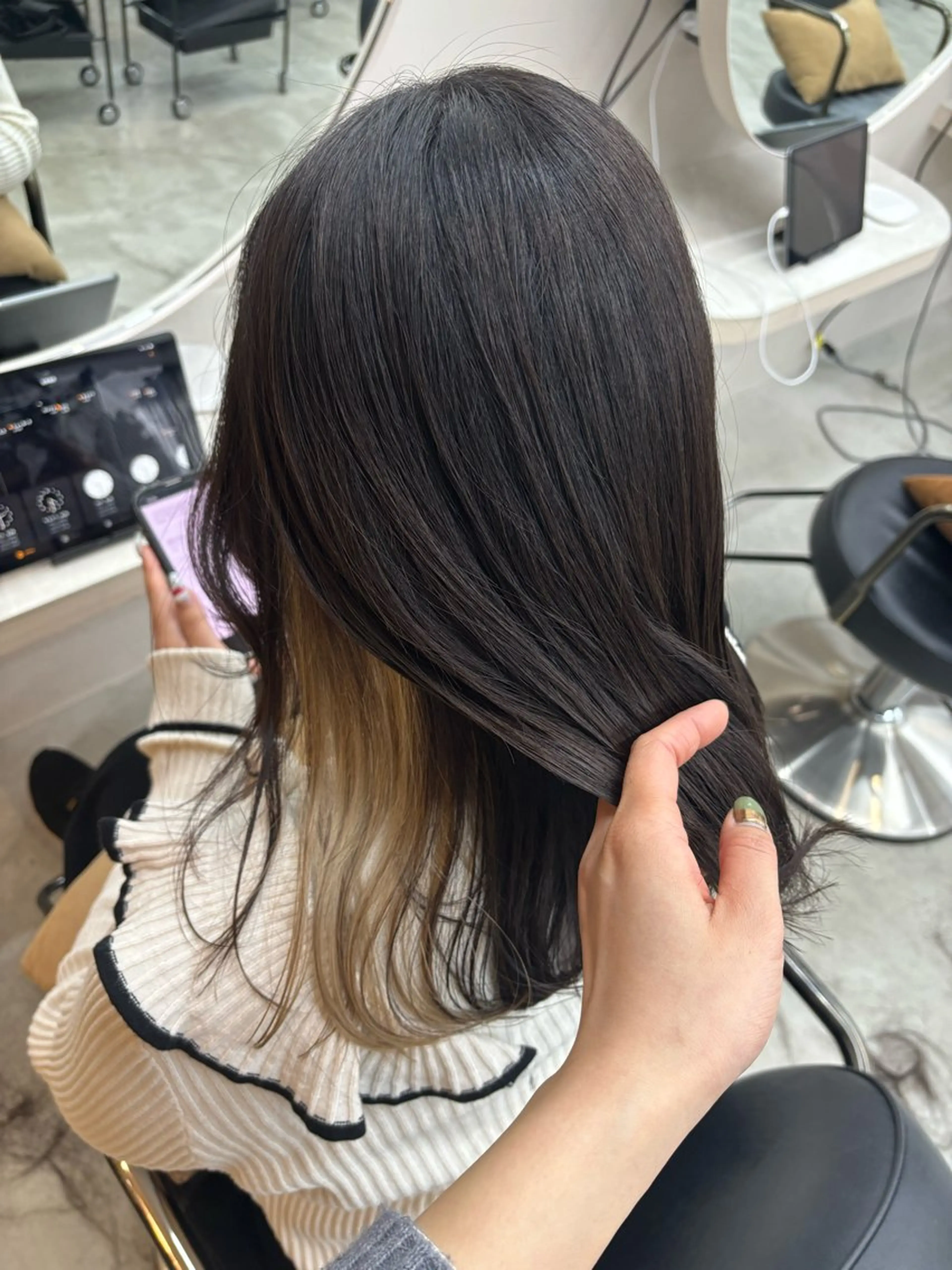 カラー レイヤーカット KAEのヘアスタイル