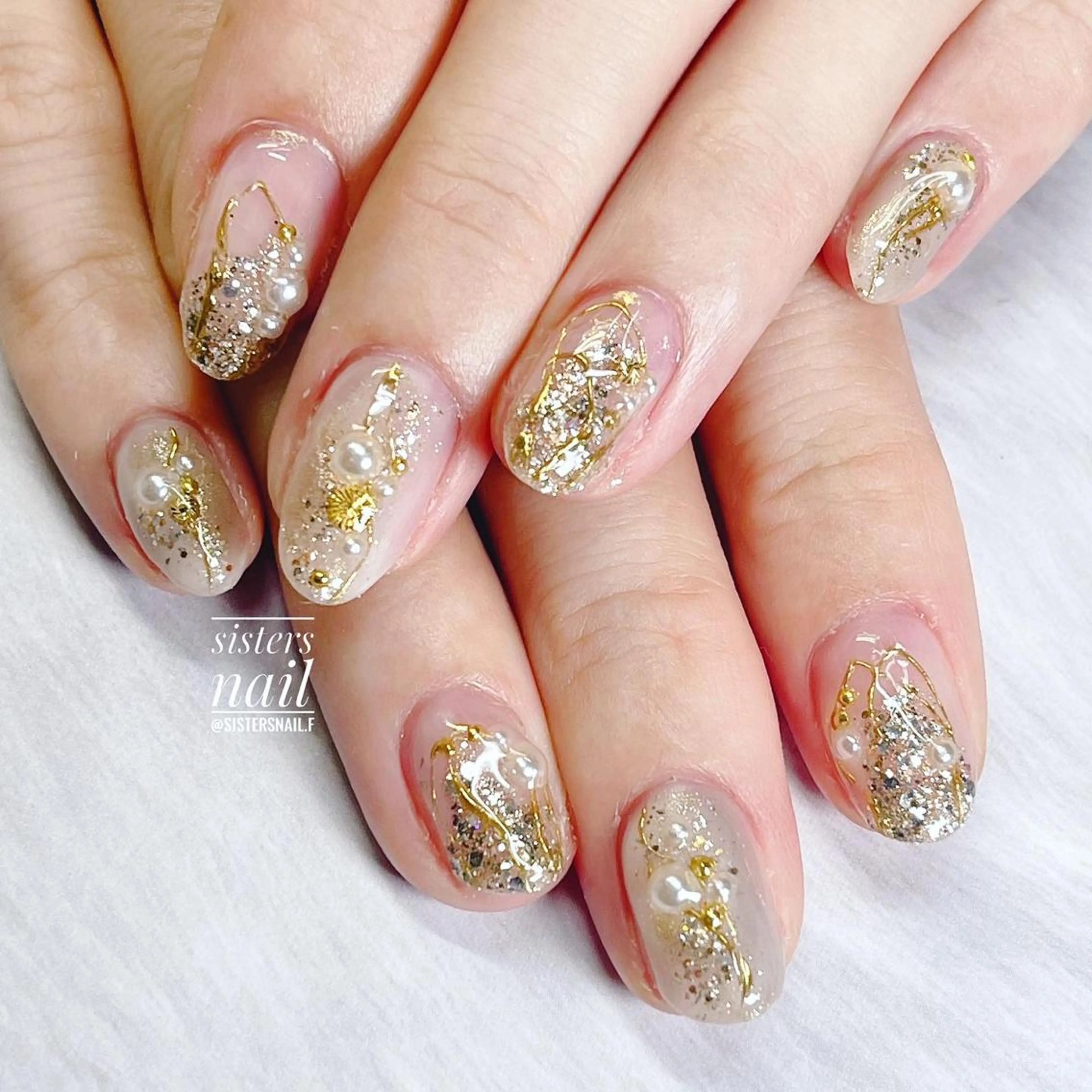 ネイル アートネイル ブラウン ジェルネイル キラキラネイル ニュアンスネイル sisters nail.fのネイルデザイン