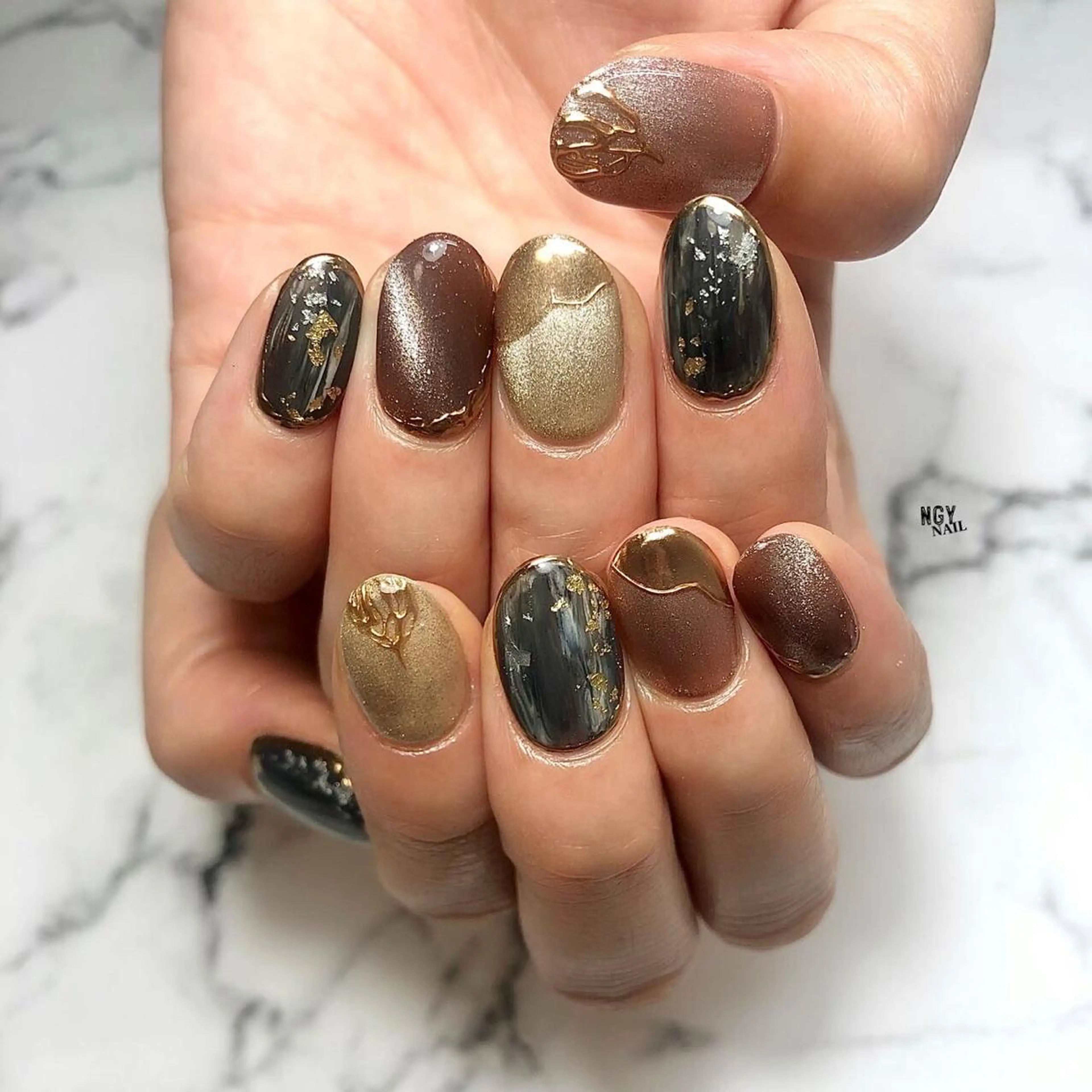 ネイル ジェルネイル マグネットネイル ミラーネイル ニュアンスネイル パラジェル ハンドネイル NAIL NOWのネイルデザイン