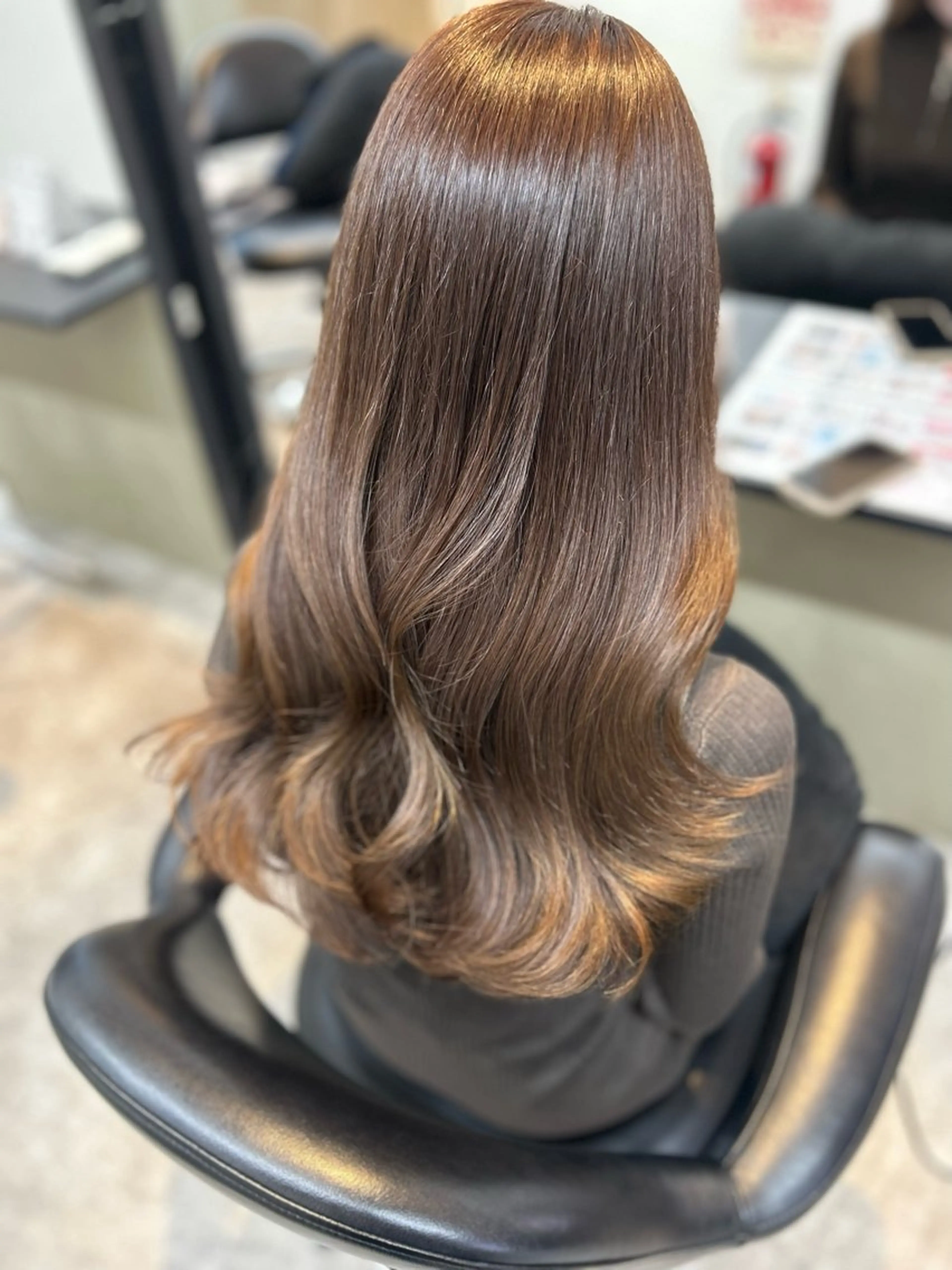 ロング カラー パーマ ブリーチ ブリーチなしカラー レイヤーカット トリートメント 韓国ヘア/艶髪🎀 宮川みほのヘアスタイル