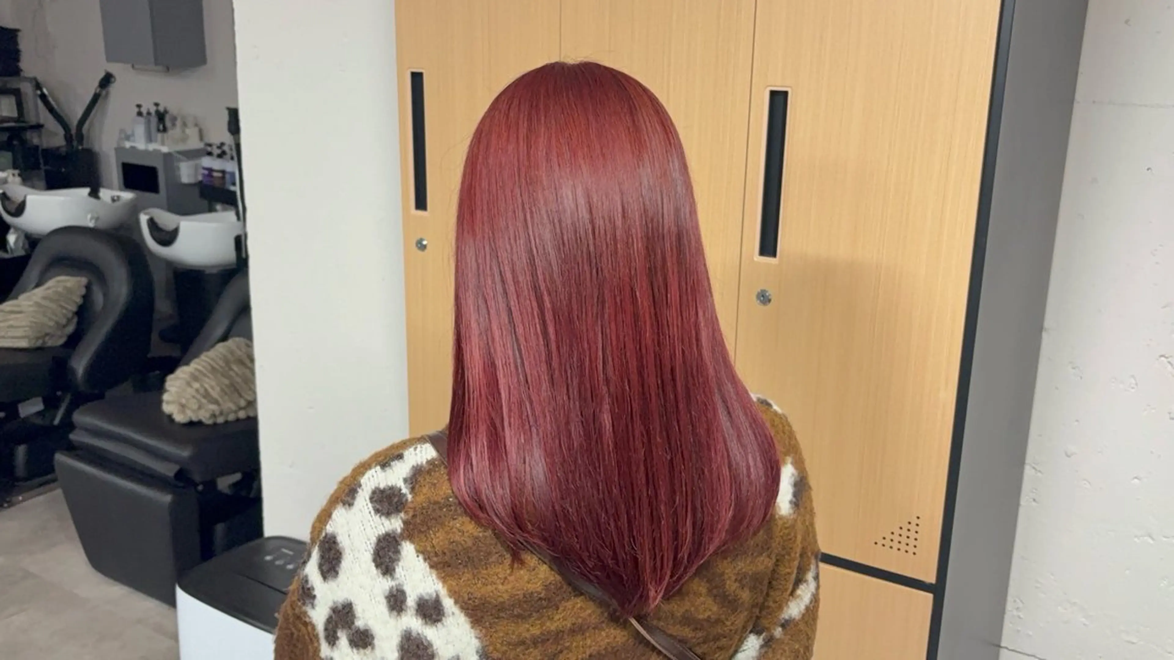 セミロング tokute 中野真咲🐺のヘアスタイル