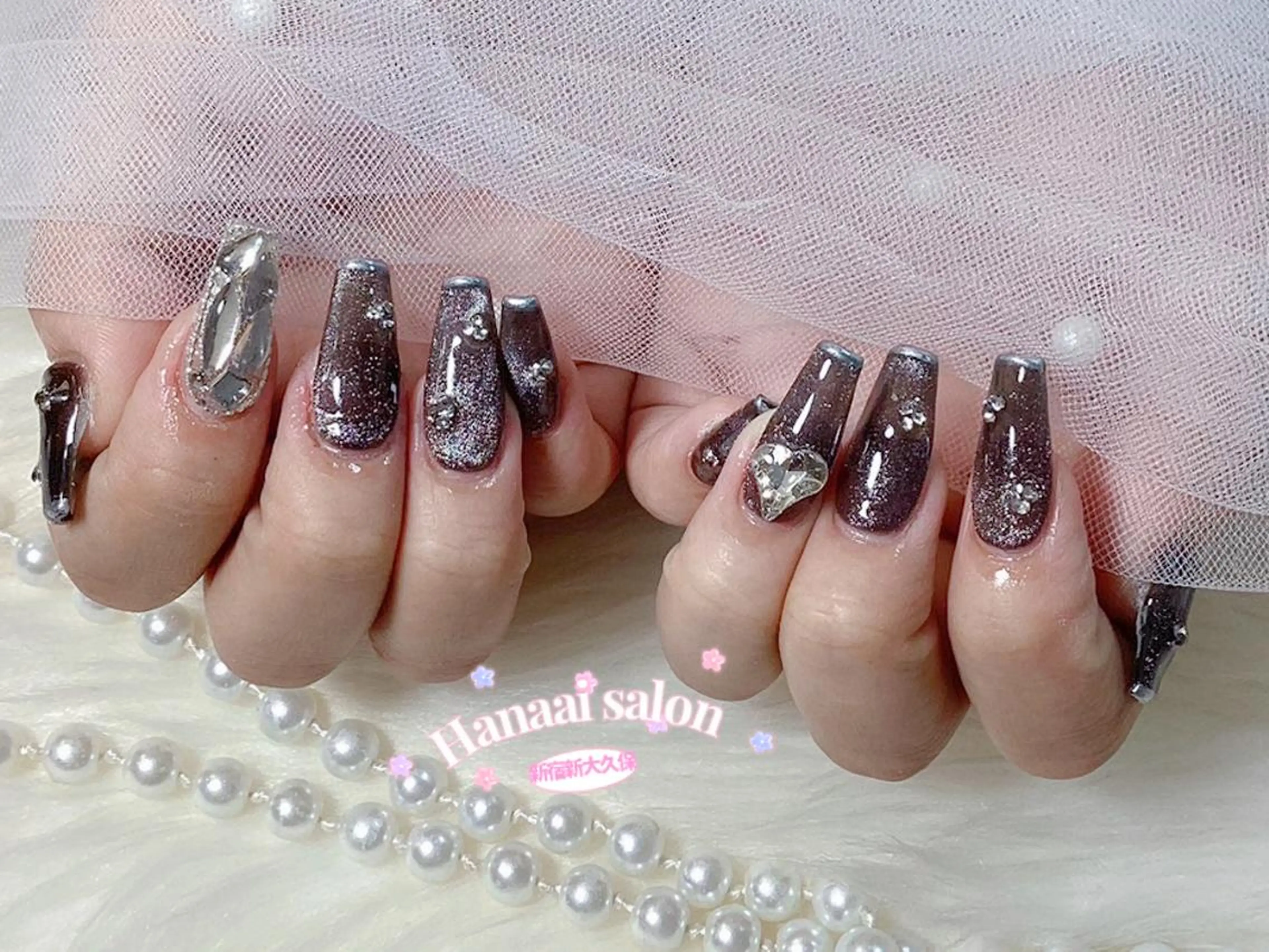 ネイル チークネイル フラッシュネイル ジェルネイル キラキラネイル 韓国ネイル Hanaai Salon新大久保店のネイルデザイン