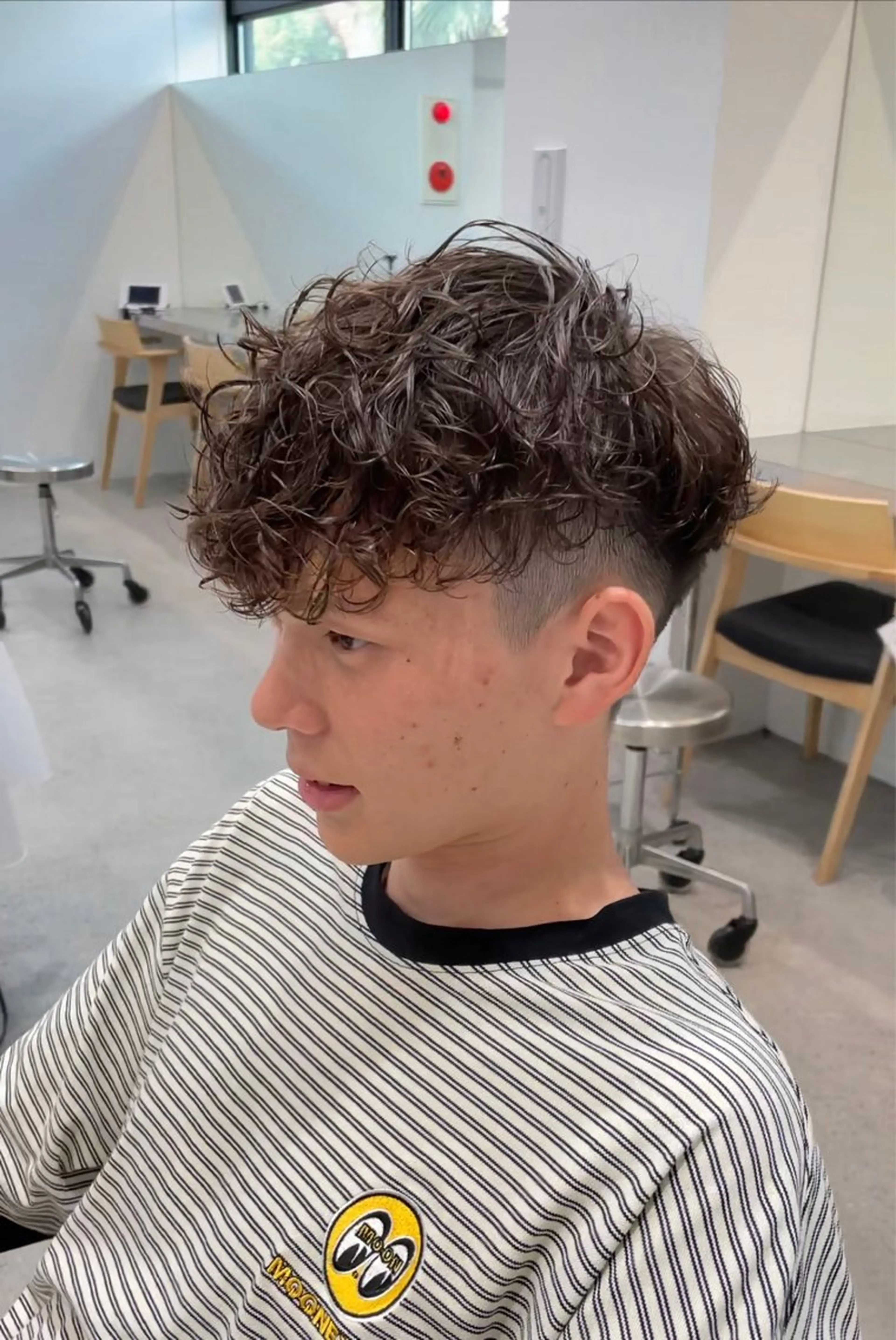 パーマ メンズ カット パーマ fifth 安次富　泰雅のヘアスタイル