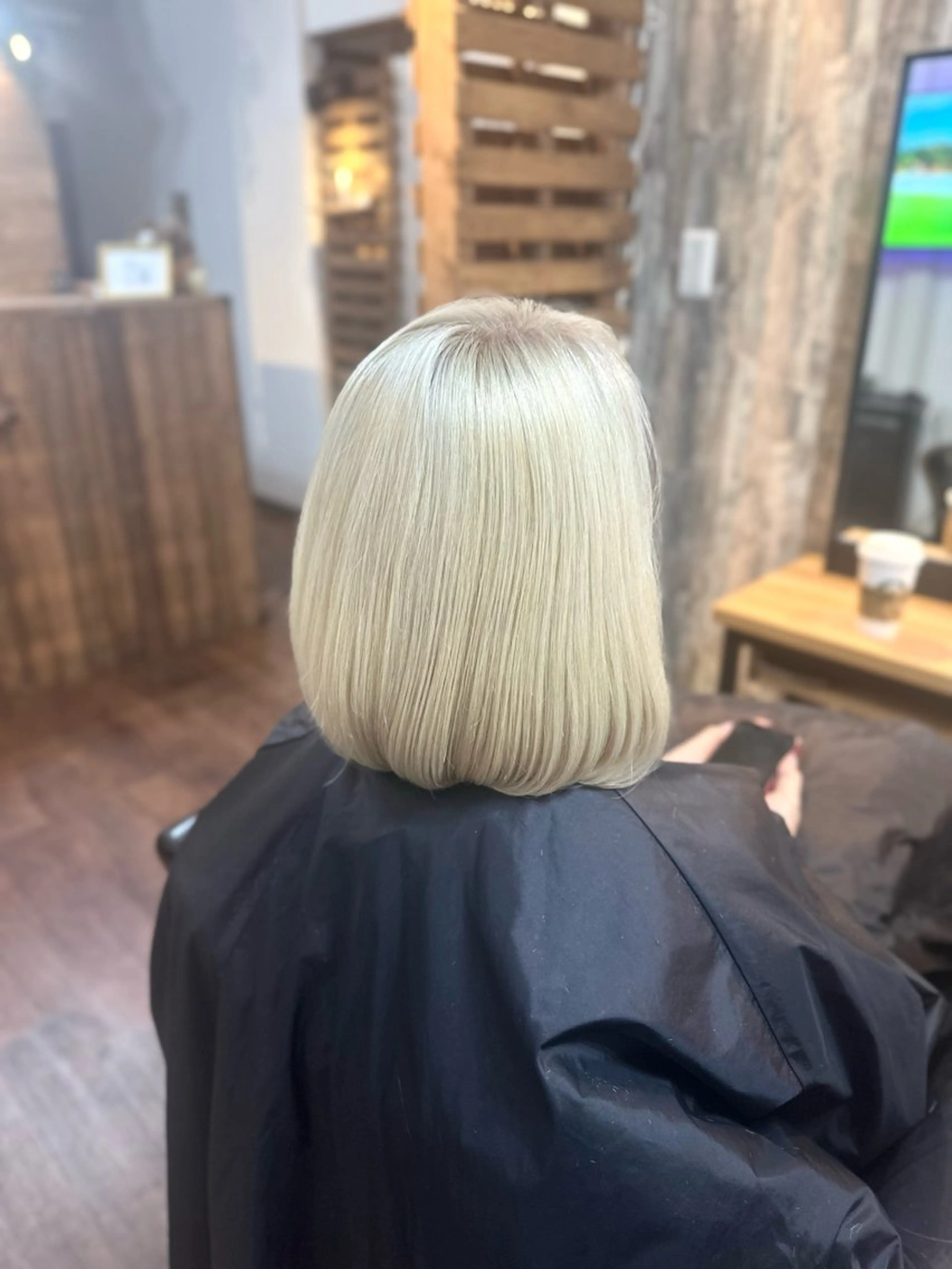 ミディアム カット ヘアカラー トリートメント Luzir⭐︎ GEN⭐︎のヘアスタイル