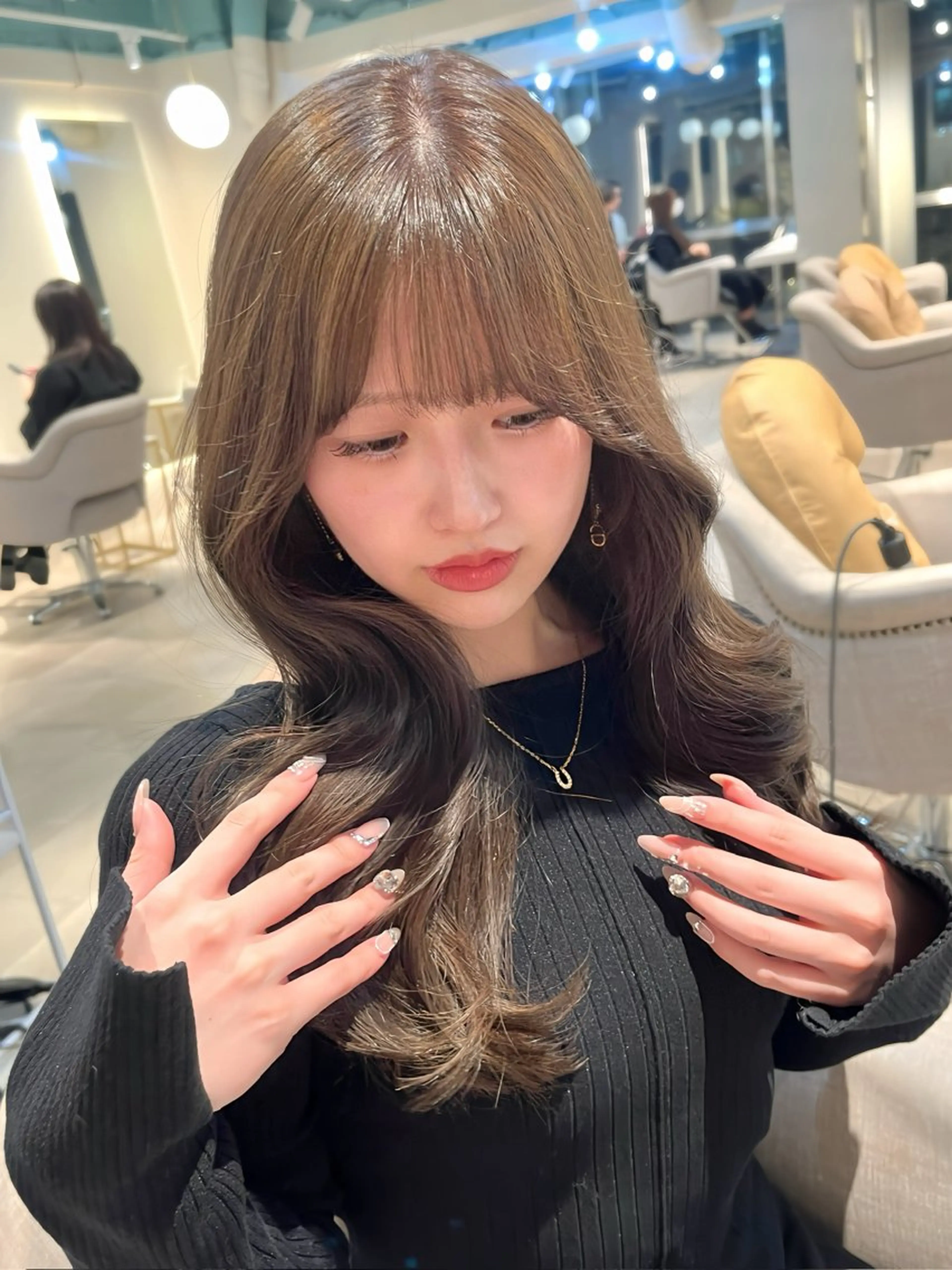 ロング カラー パーマ ヘアアレンジ 透明感カラー グレージュ くびれヘア 韓国風ヘア 似合わせカット カット ヘアカラー トリートメント レイヤーカット ✨️進藤ひかりのヘアスタイル