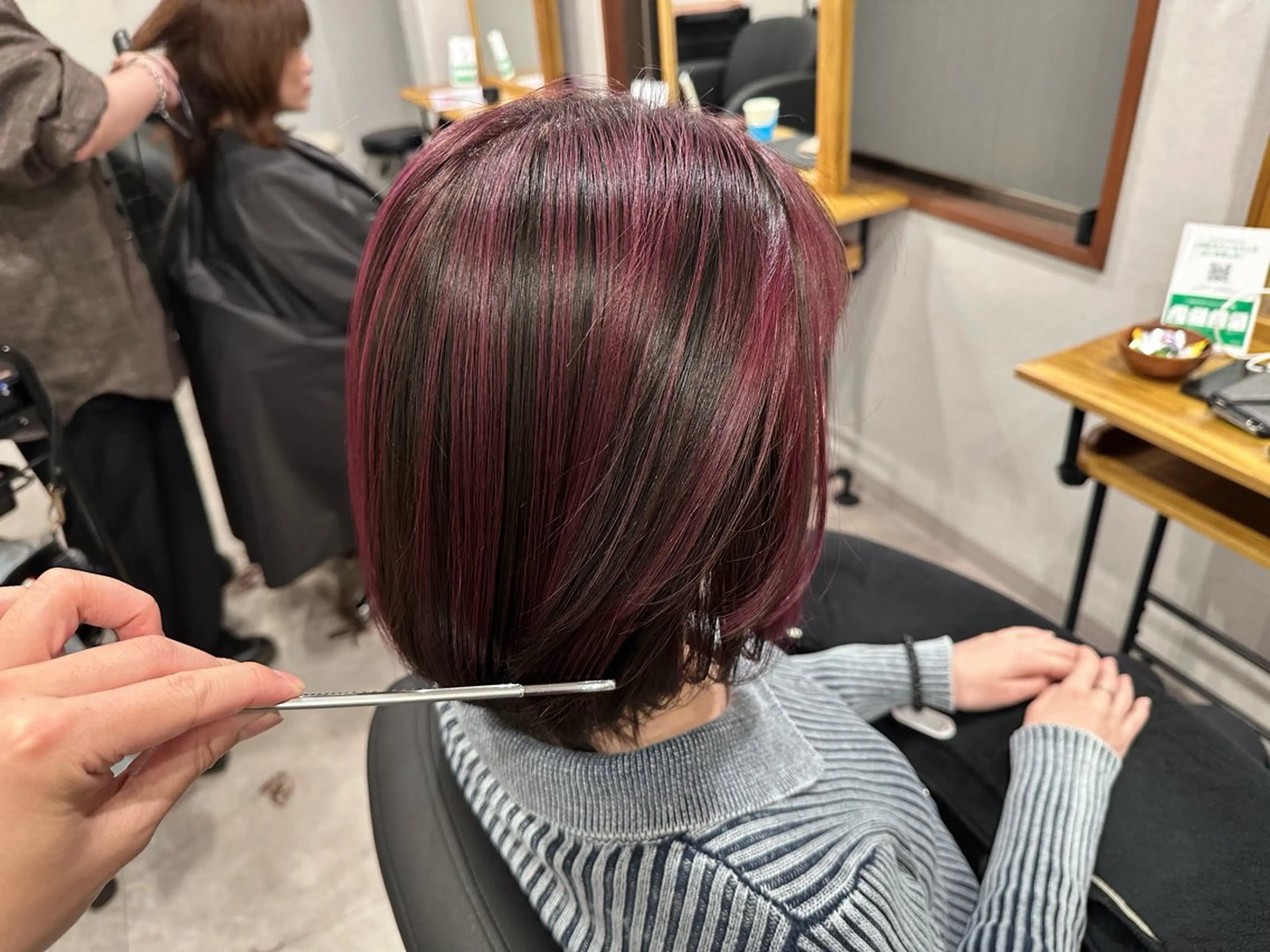 ショート カラー ボルドーカラー affect 上大岡所属・《髪質改善・縮毛矯正 /ブリーチ》坂本爽のヘアスタイル