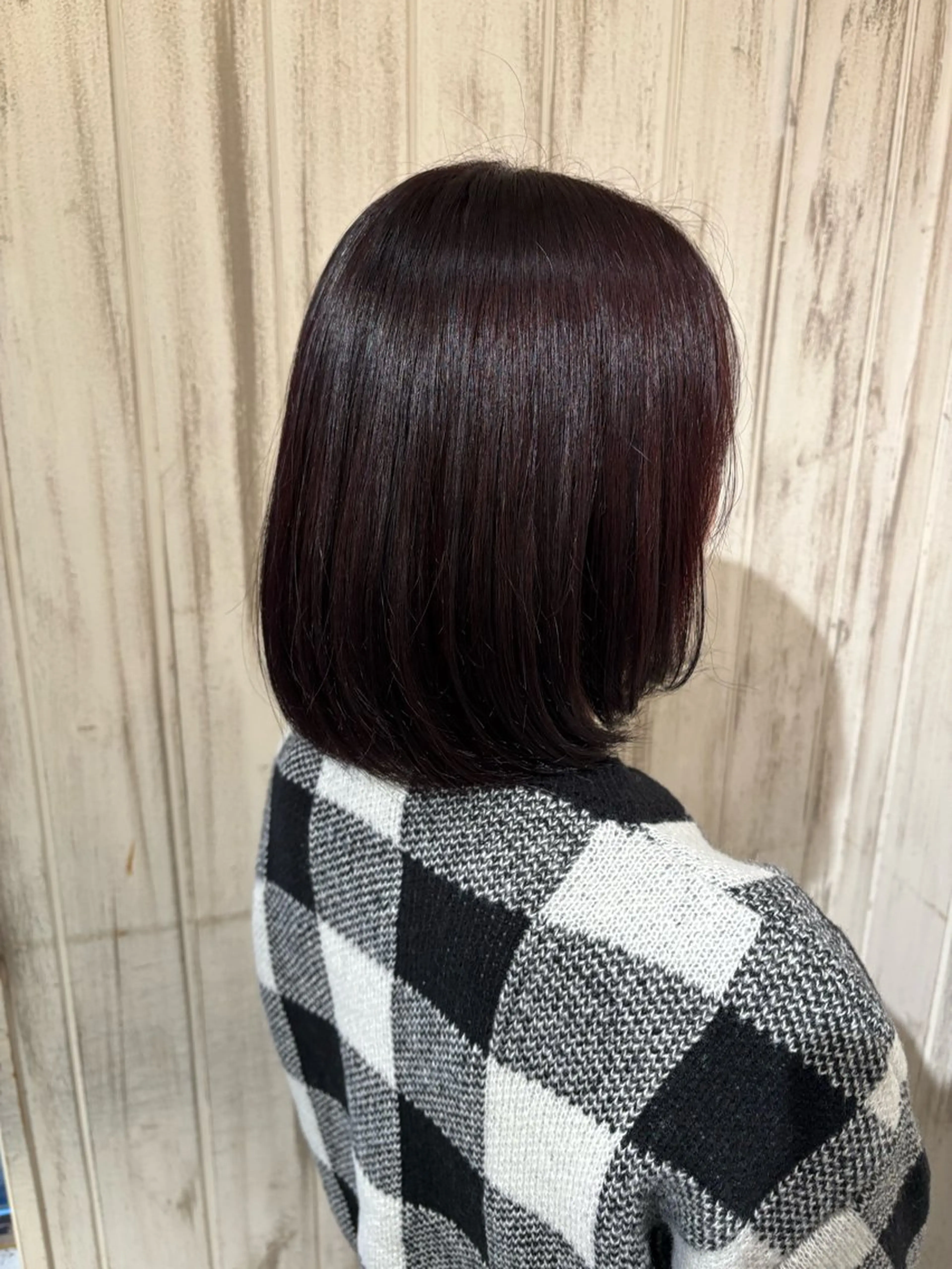 ミディアム 鶴谷 麻衣のヘアスタイル