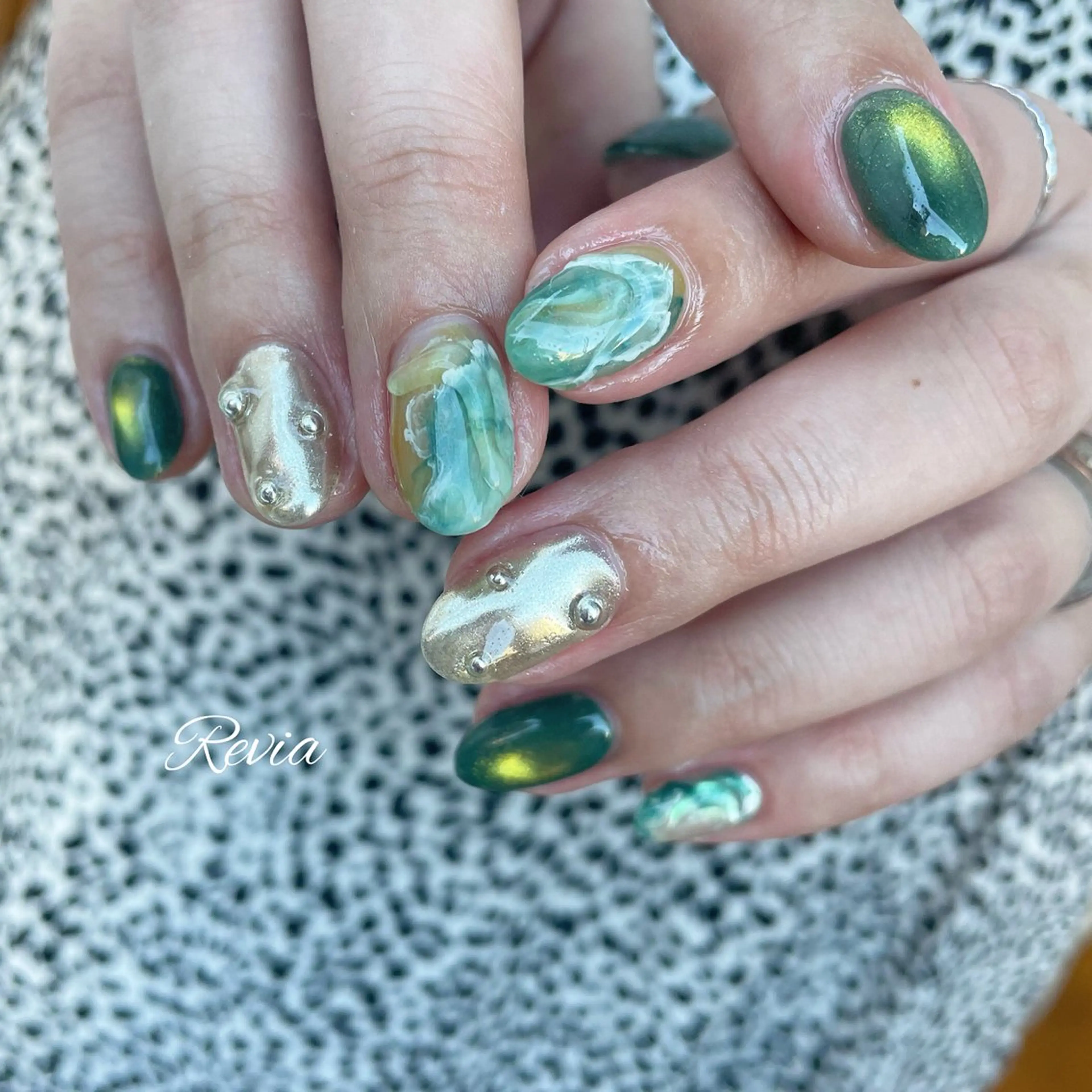 ネイル ハンドネイル revia所属・ERI Nailistのネイルデザイン