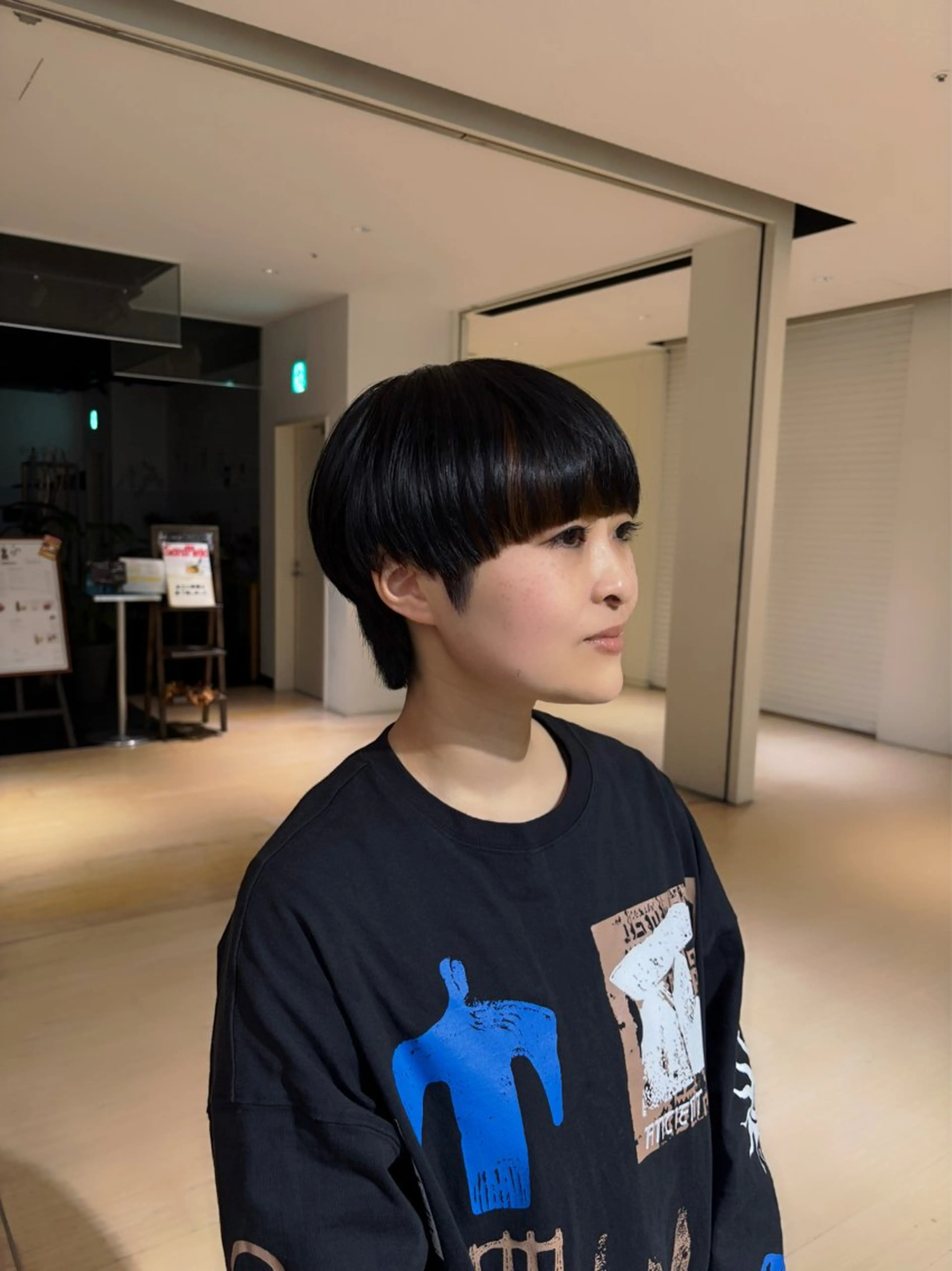 ショート カラー ブリーチ インナーカラー ブリーチなしカラー ウルフカット カット ヘアカラー トリートメント マンツーマン 縮毛矯正/マユコのヘアスタイル