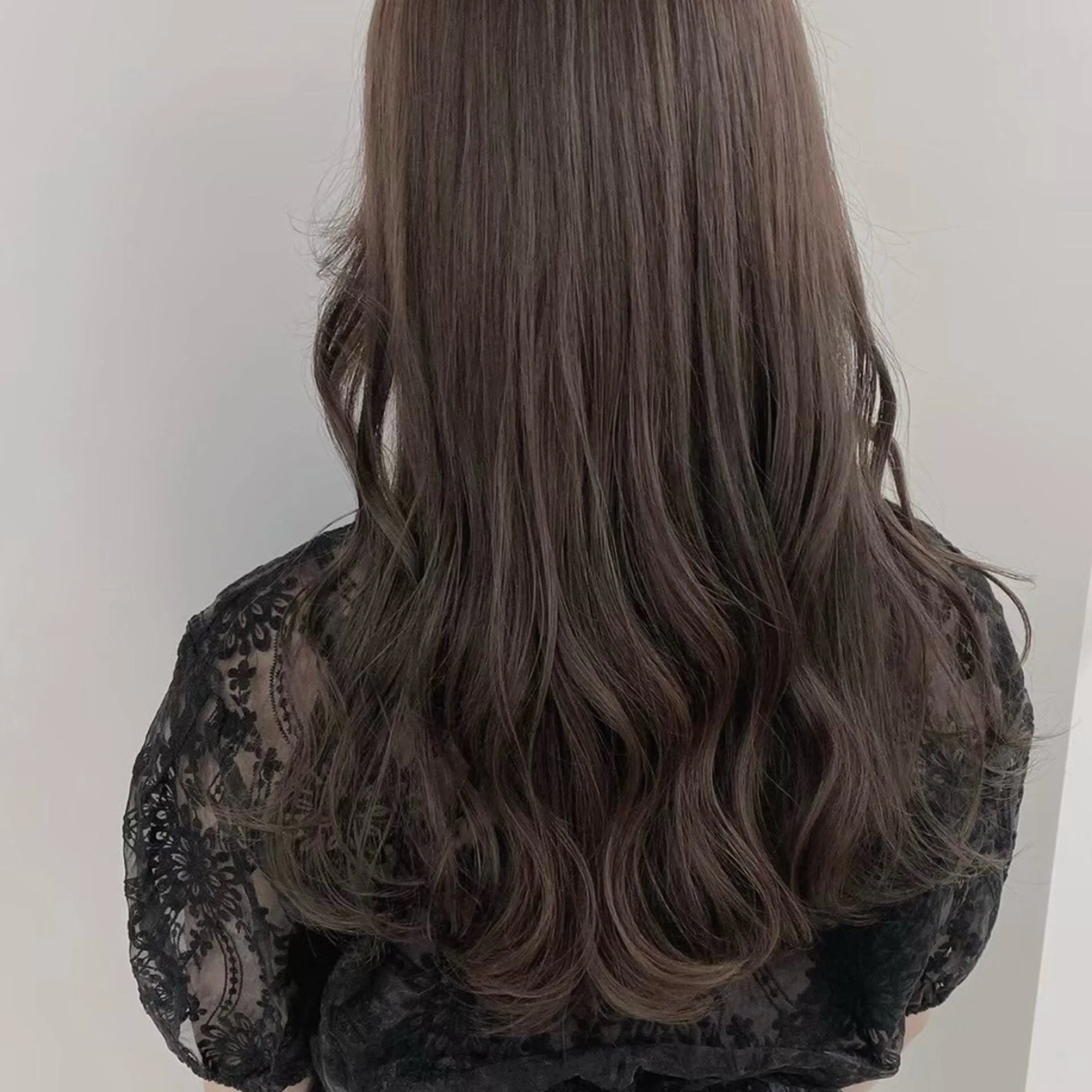 ロング カラー 透明感/グレージュ/ ベージュ/るな🪽のヘアスタイル