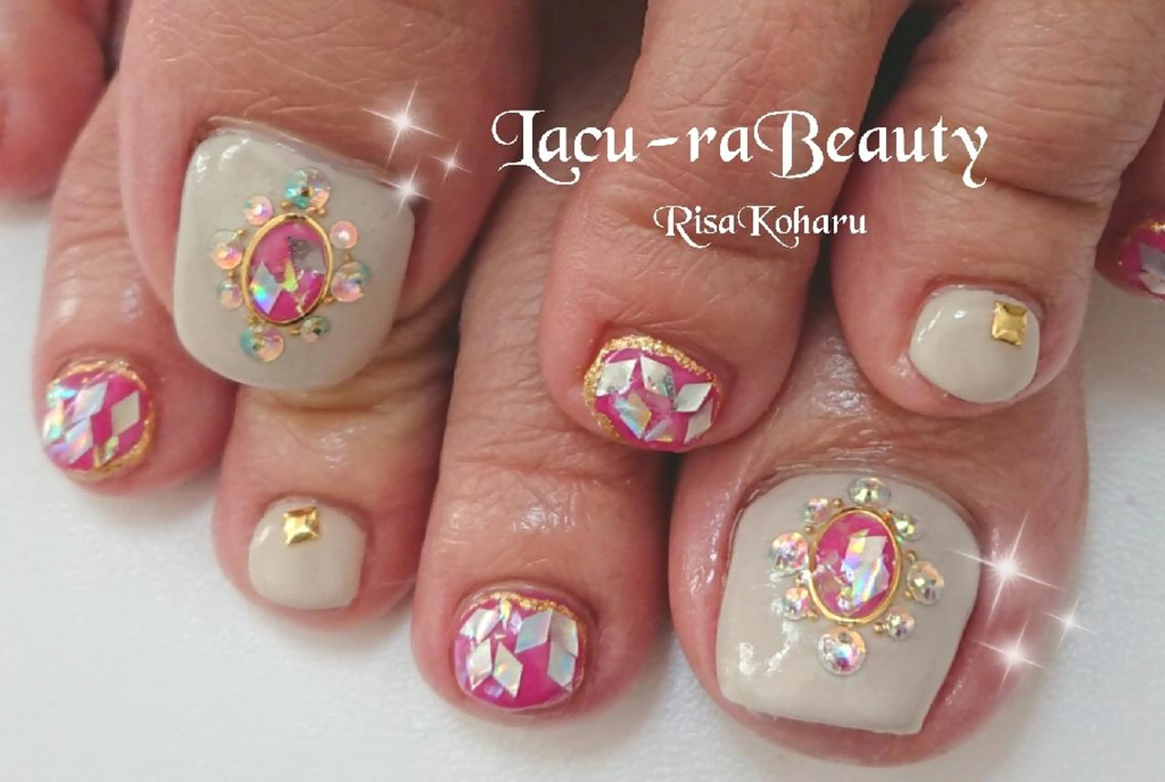 ネイル 小顔と腸の専門店 ラクーラビューティのエステ・リラクイメージ