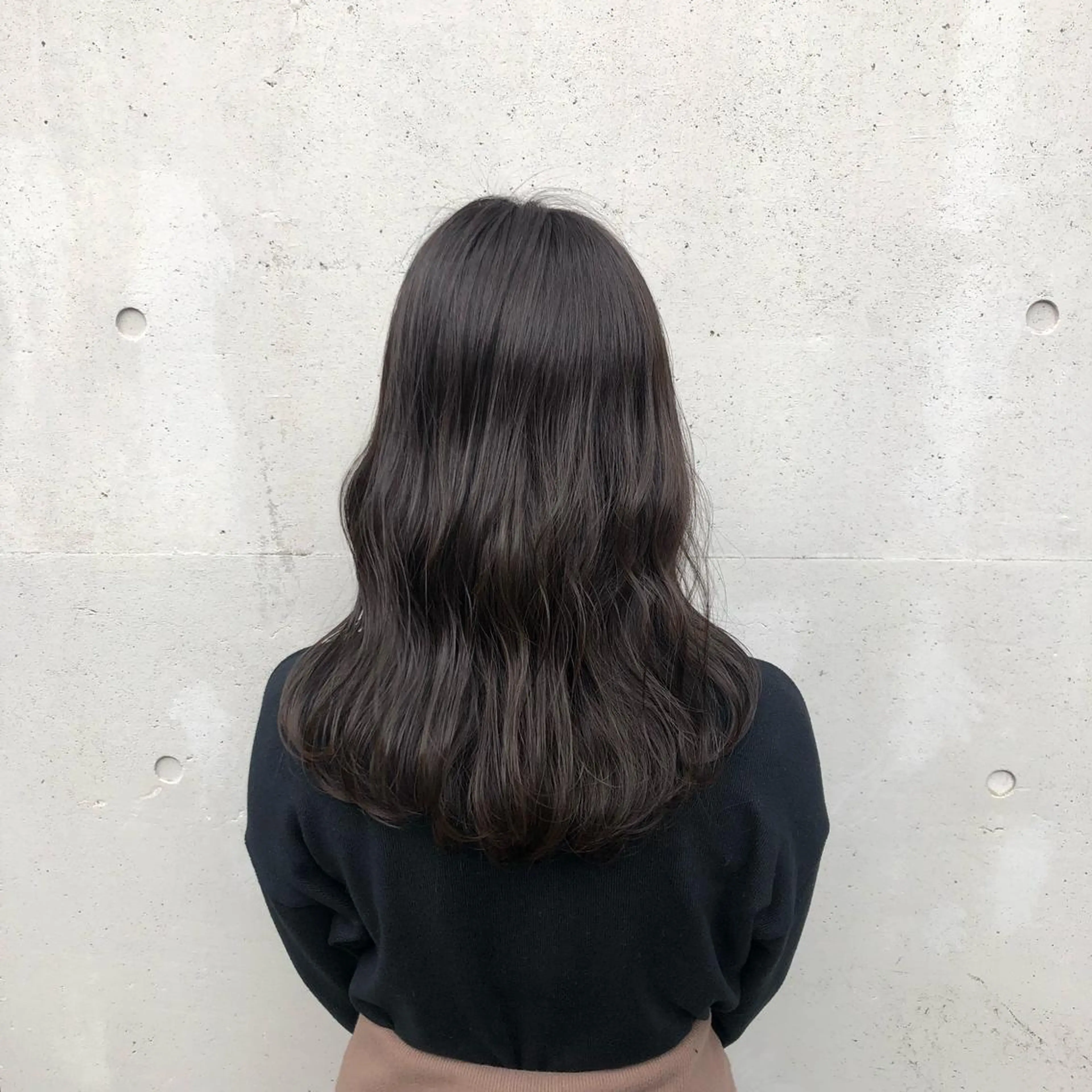 セミロング カラー 透明感カラー グレージュ カット ヘアカラー トリートメント 酸性縮毛矯正🧴韓国 レイヤー/髪質改善のヘアスタイル