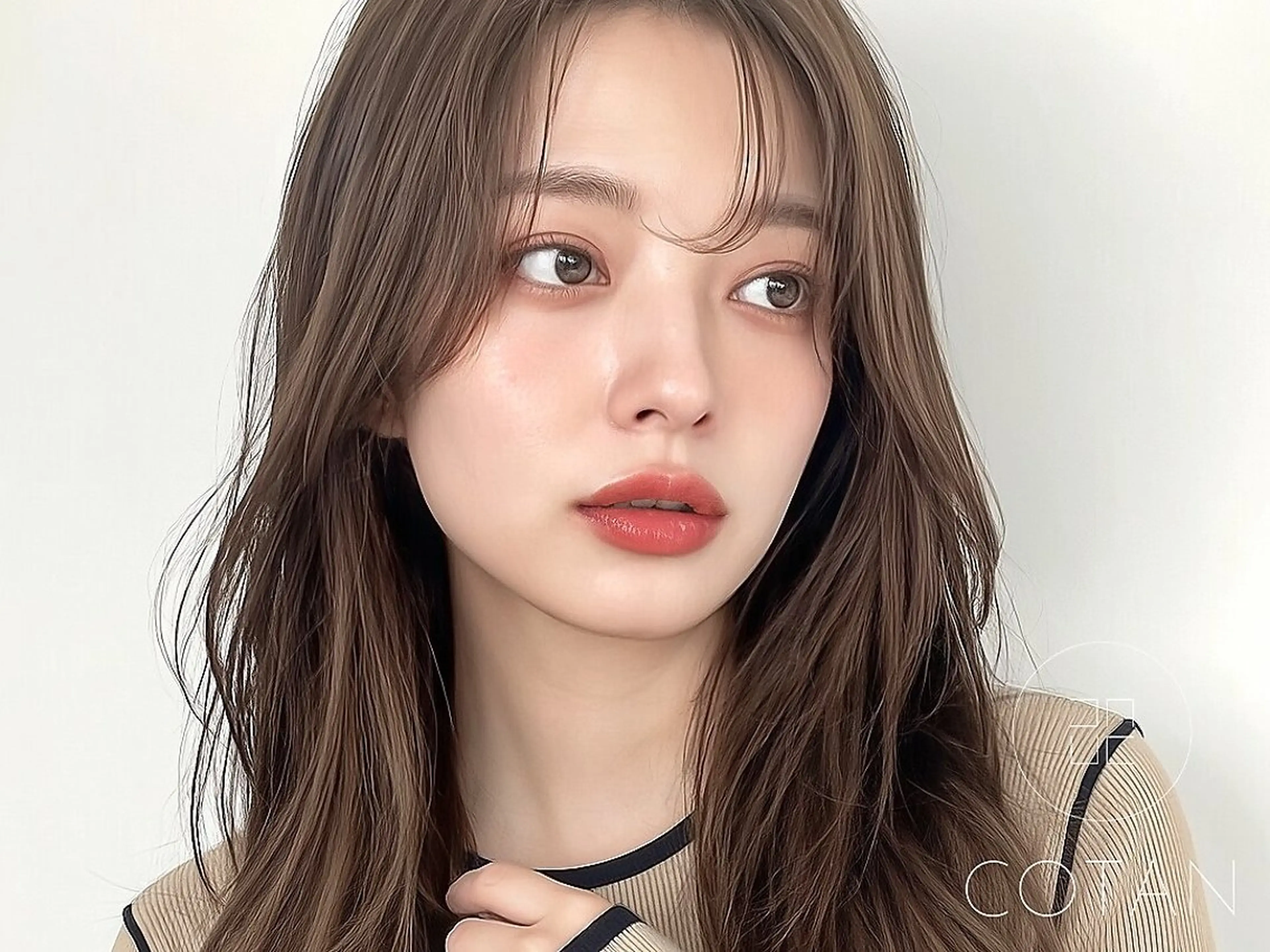 ロング カラー ナカジユイ 〈完全個室〉のヘアスタイル