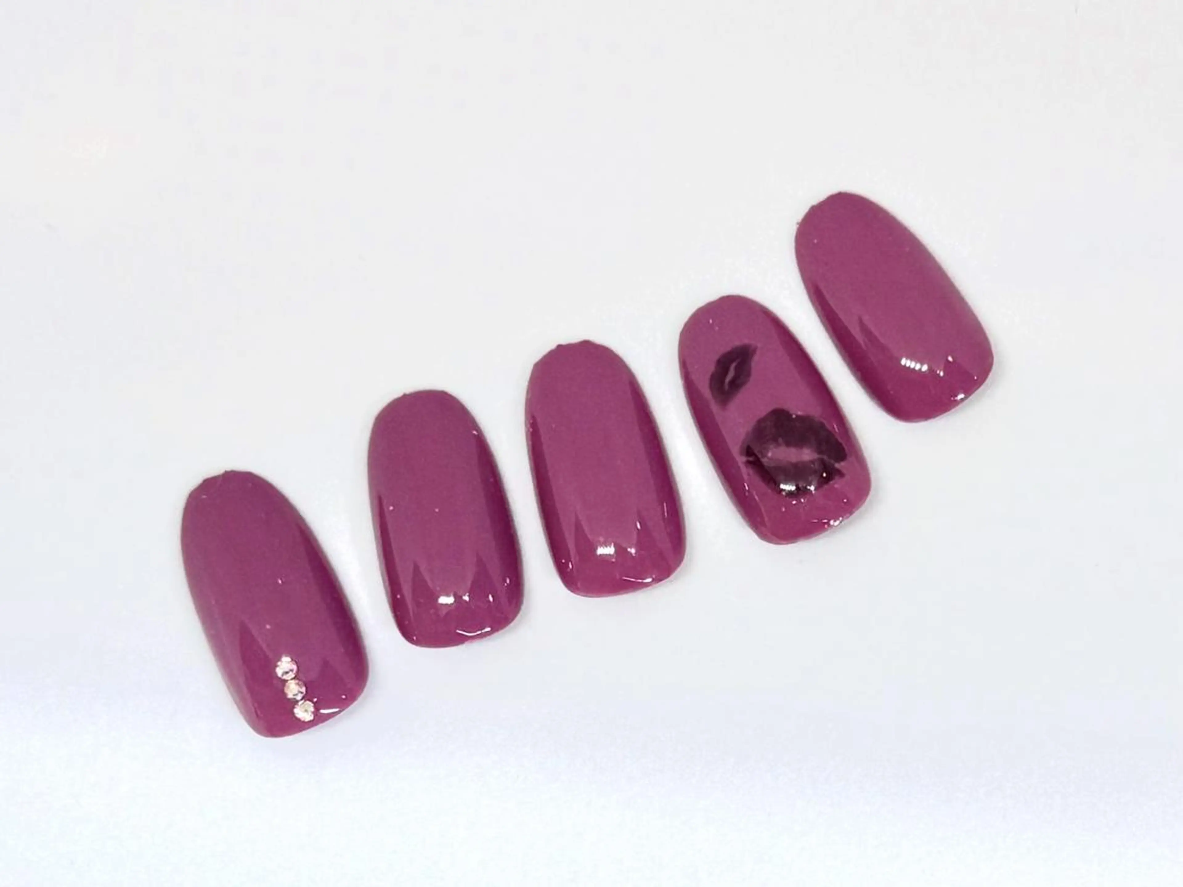 ネイル 長さ出し フラッシュネイル フットネイル フレンチネイル ジェルネイル 【山岡】 ロイヤル•セラピストのネイルデザイン