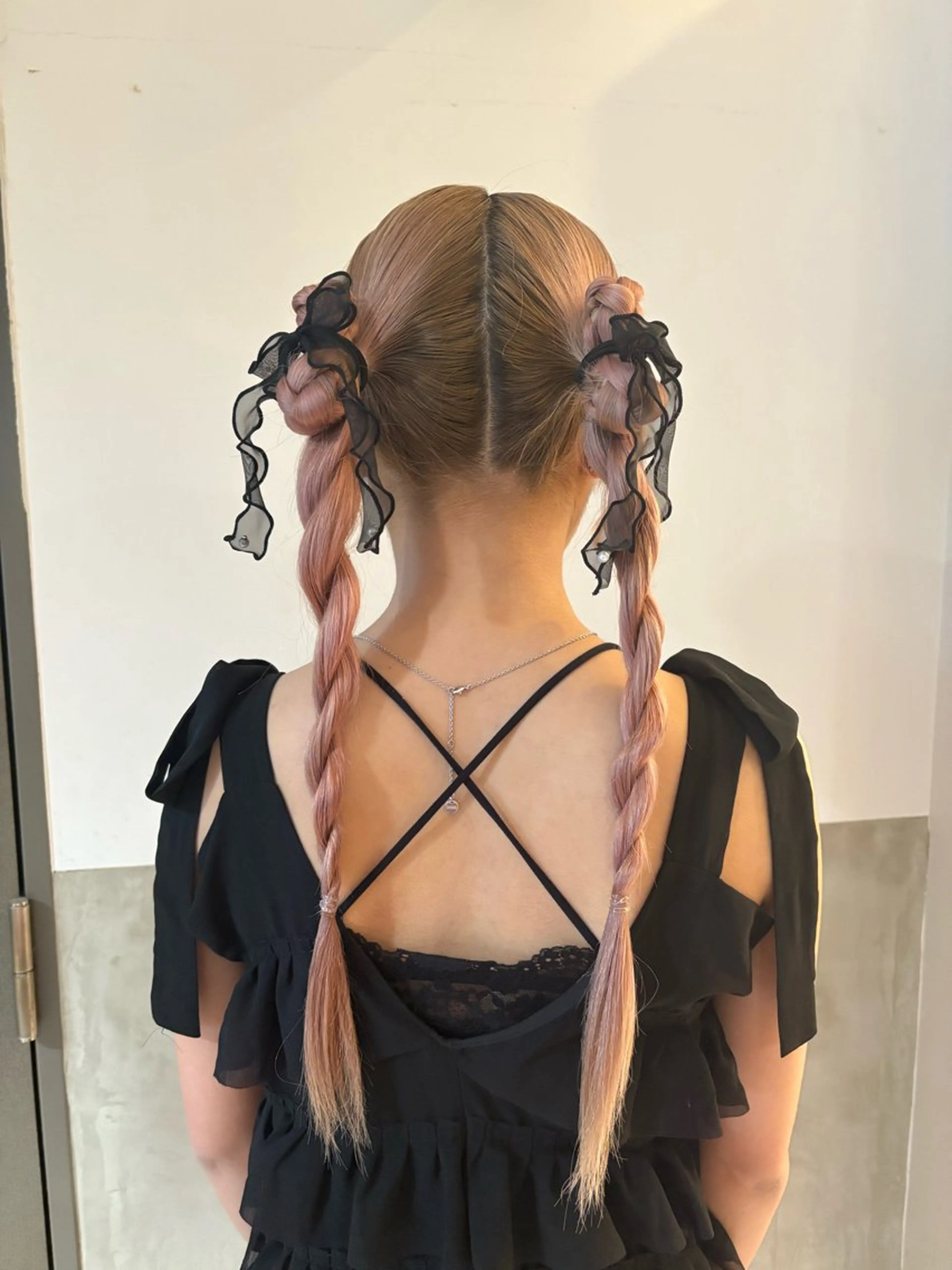 ヘアアレンジ 【pia】 ホノカブリーチカラーのヘアスタイル