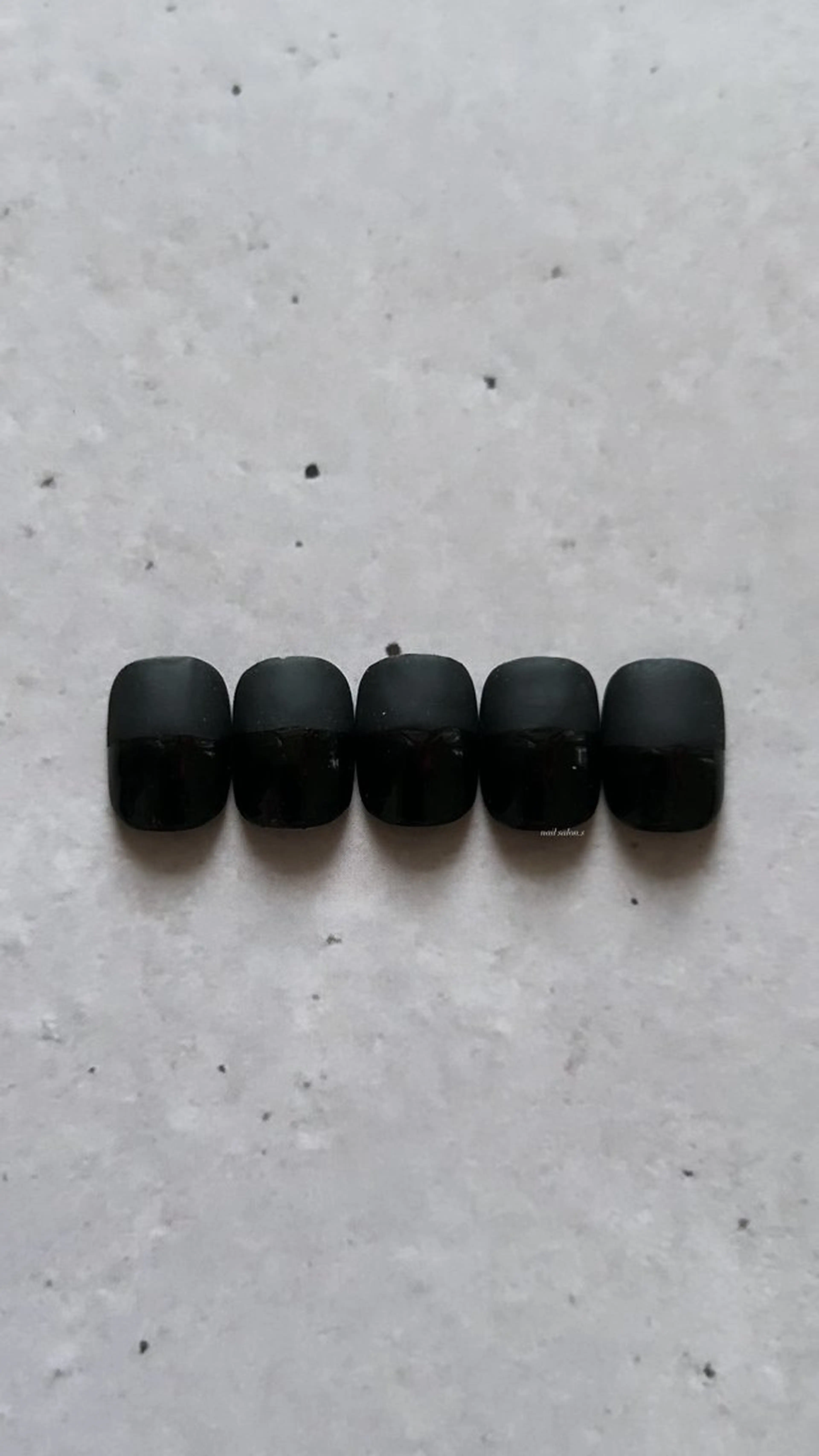 ネイル シンプルネイル 関山 志乃のネイルデザイン