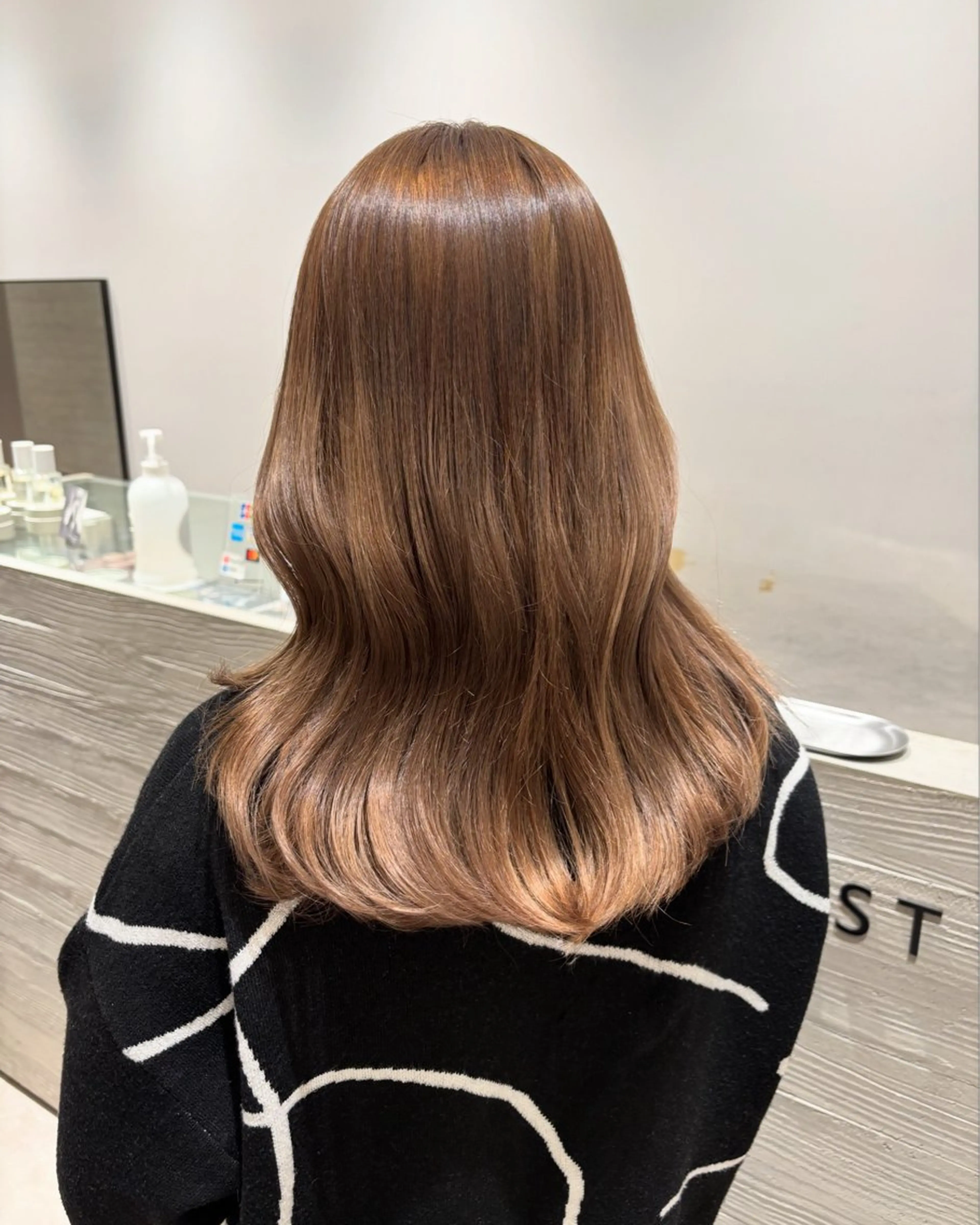 ミディアム 🤍tomoka 🤍のヘアスタイル