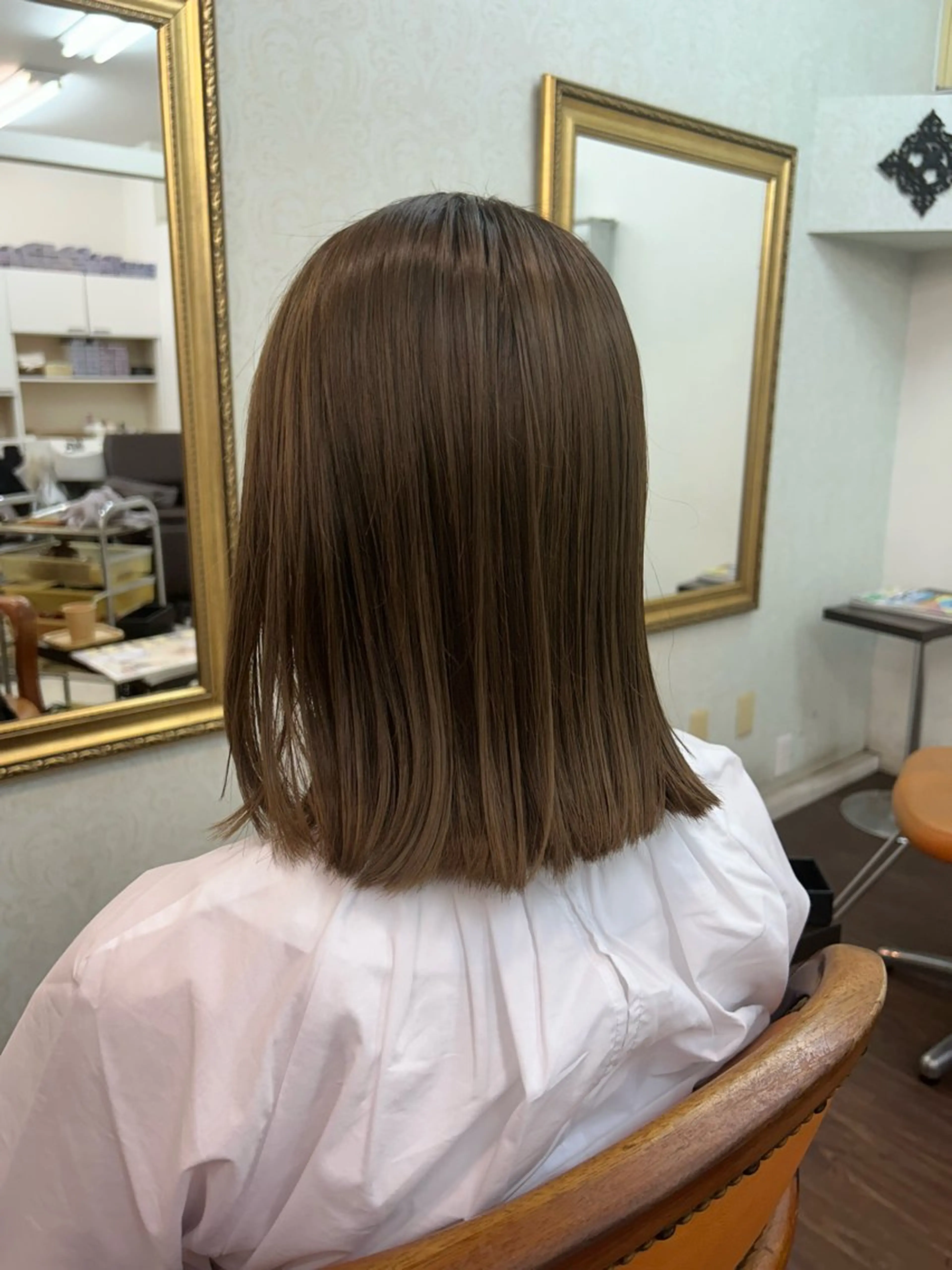 カラー ベージュカラー 透明感カラー イルミナカラー オリーブベージュ ウチカド エリナのヘアスタイル