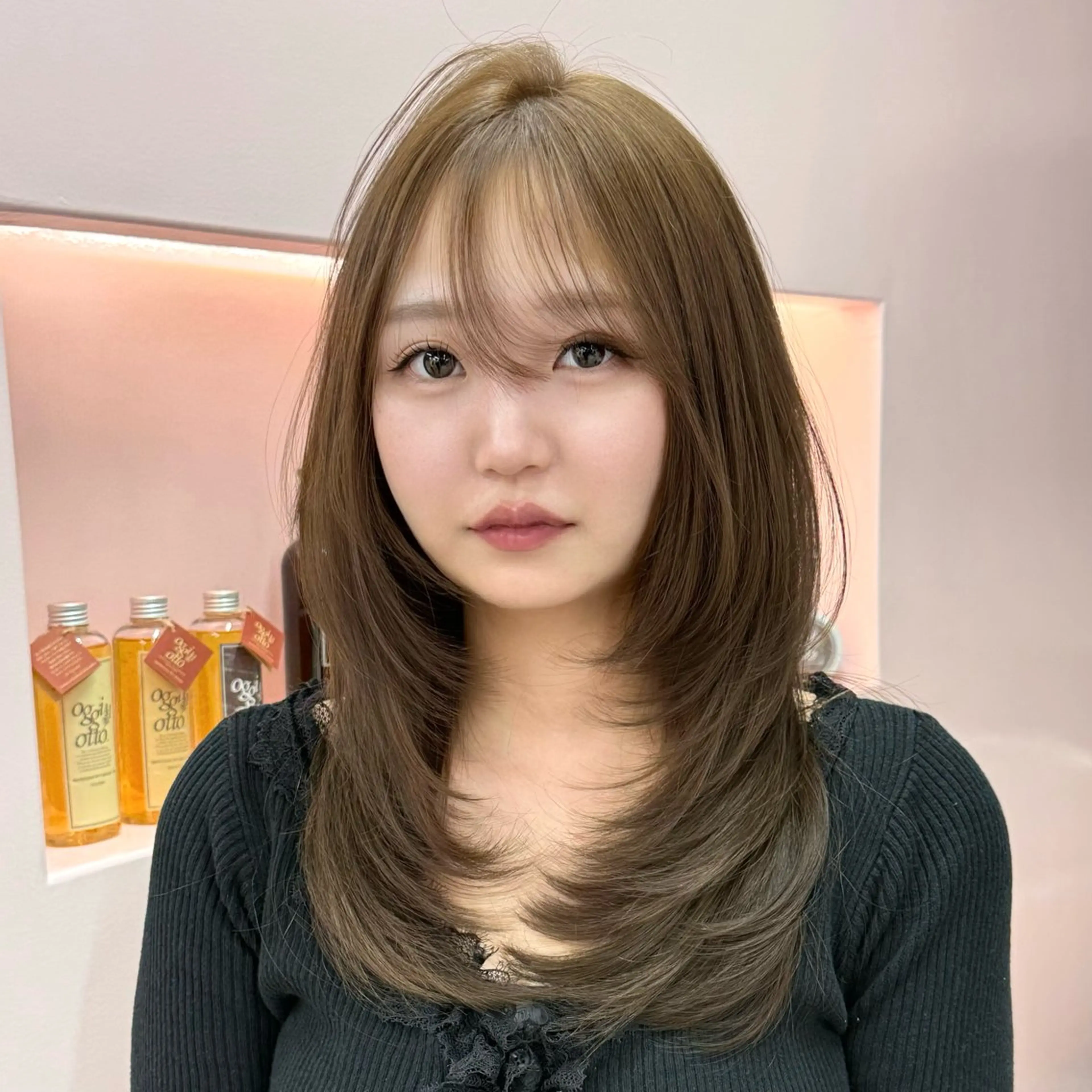 ロング レイヤーカット 縮毛矯正 カット ヘアカラー 縮毛矯正 鍋田/ 渋谷/ 縮毛矯正／レイヤーのヘアスタイル