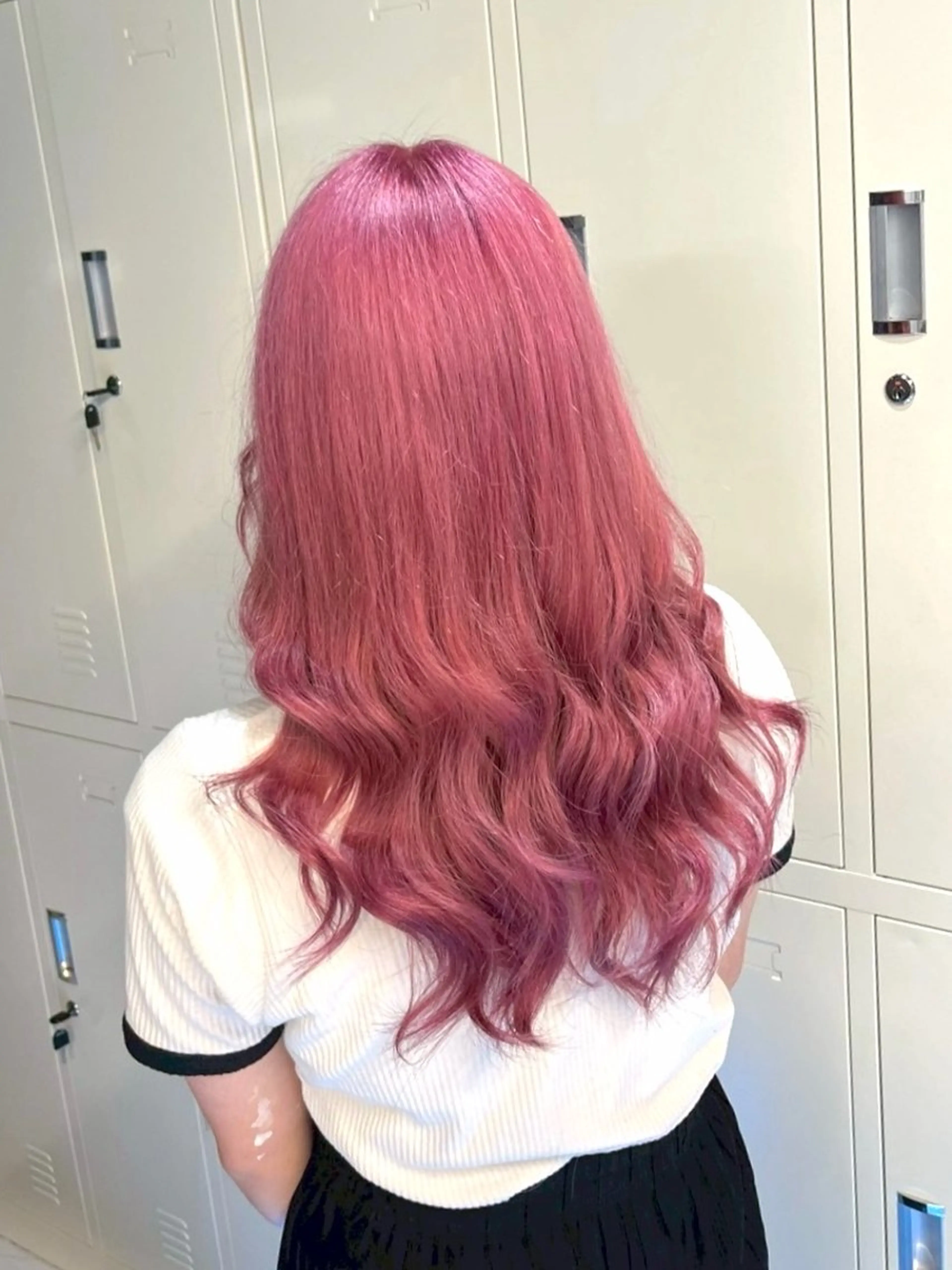 カラー 🦋ハイトーン×ア レンジ💫Leenaのヘアスタイル