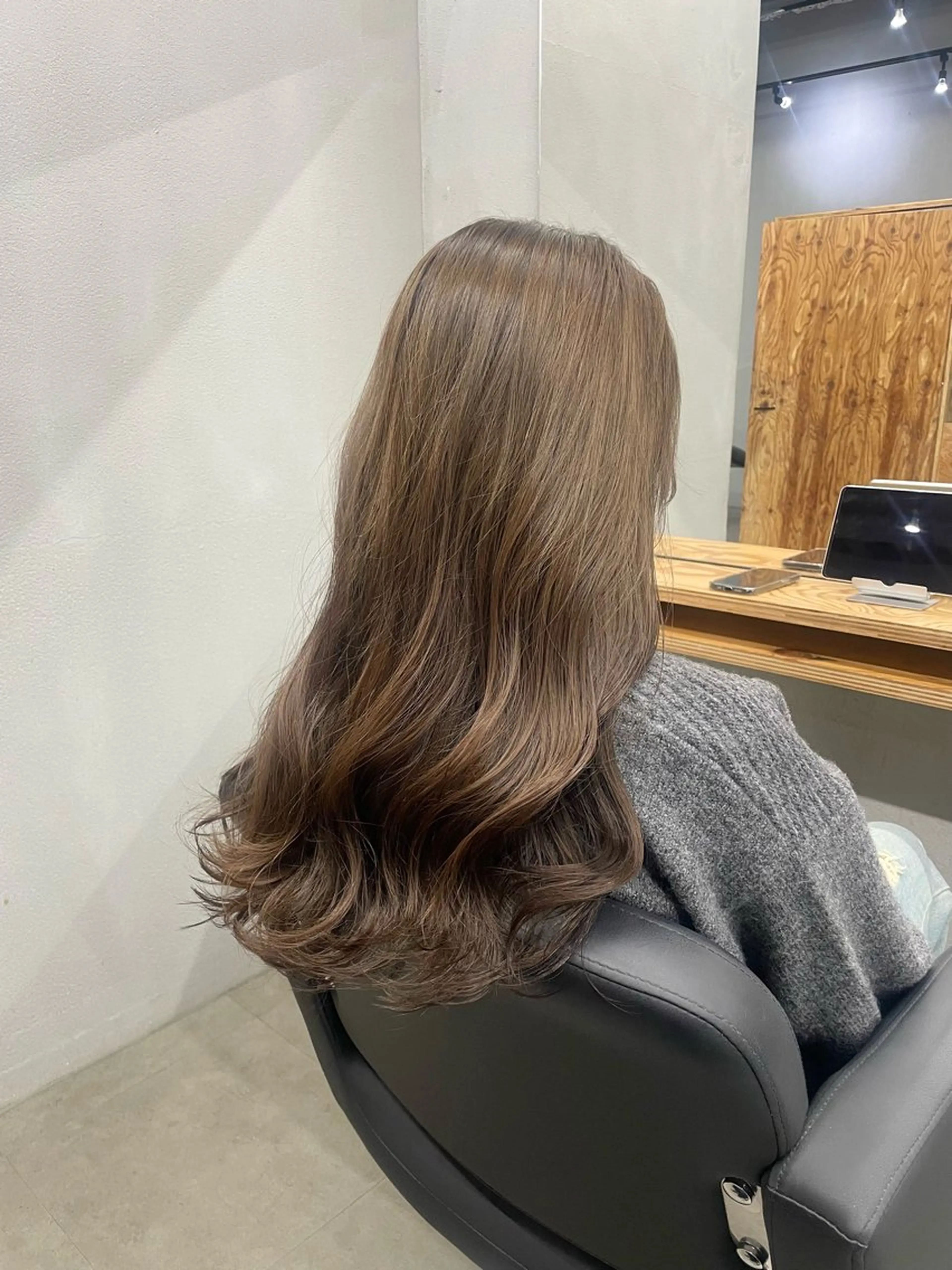 ロング カット ヘアカラー トリートメント ひより ／novusのヘアスタイル