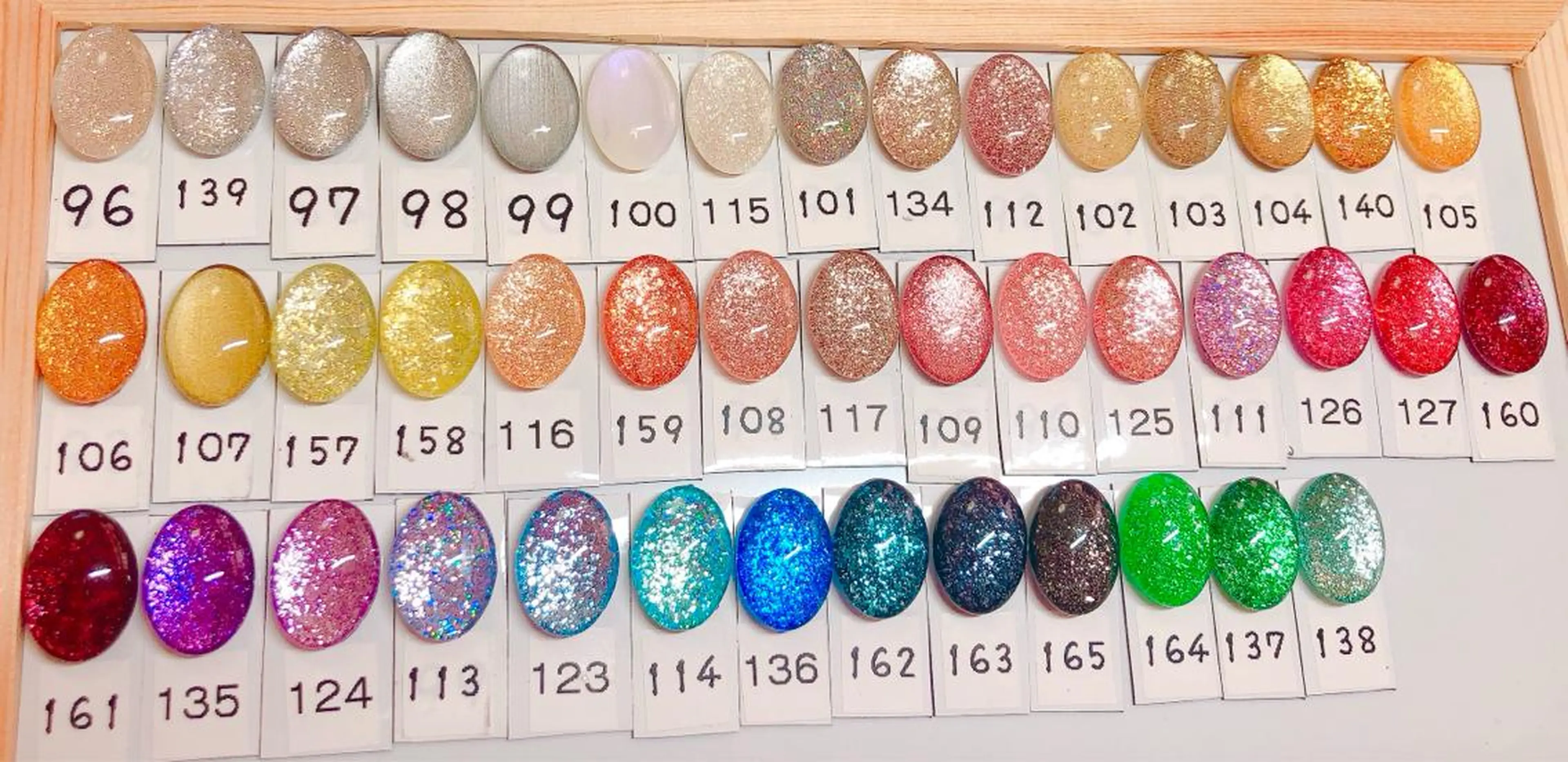 ネイル ジェルネイル ラメ(グリッター) CROWN プライベートサロンのネイルデザイン