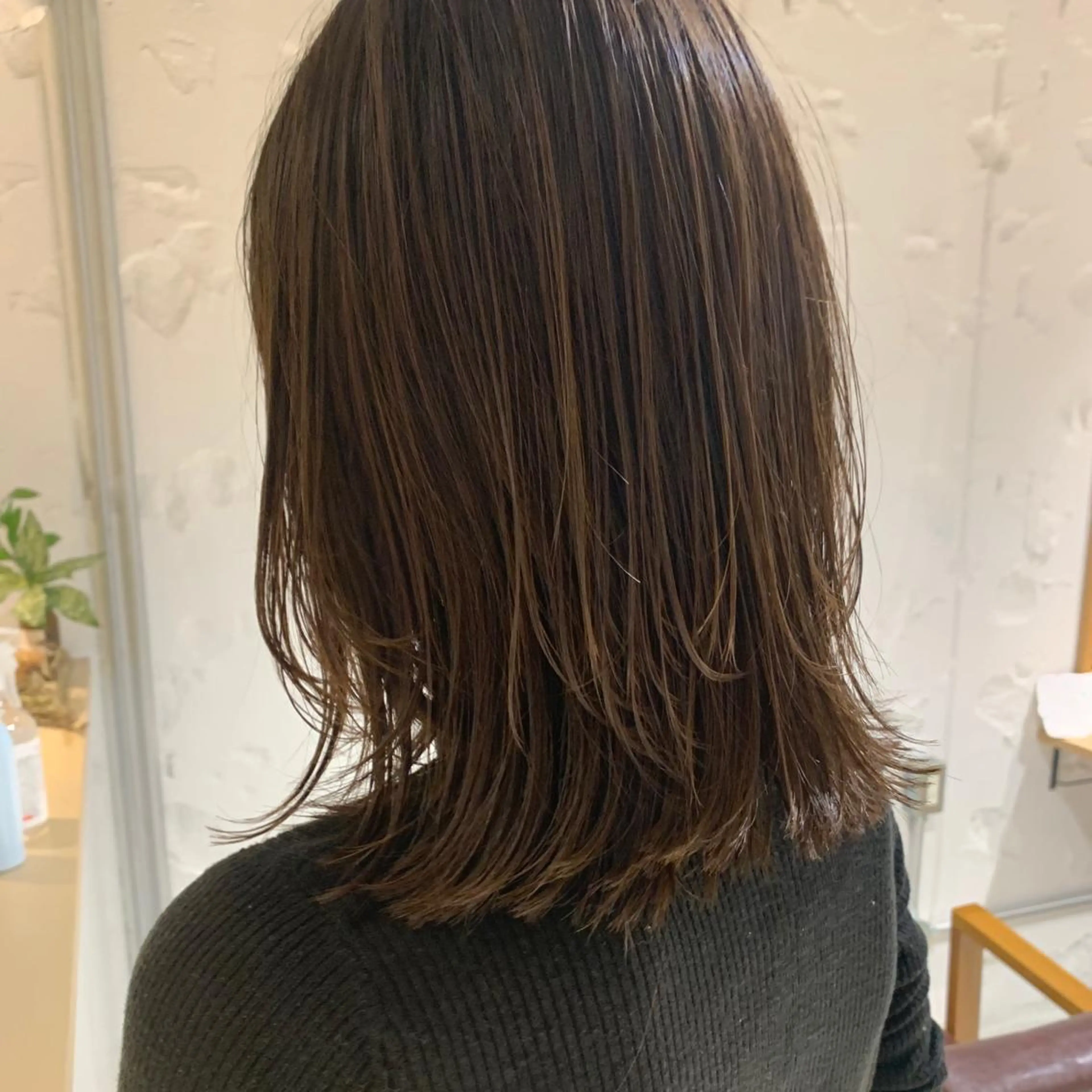 ミディアム カラー ベージュカラー ハイライトカラー ハイライト ヘアカラー iet.所属・ウルフ/ボブ/レイヤ ーカット◎ricoのヘアスタイル