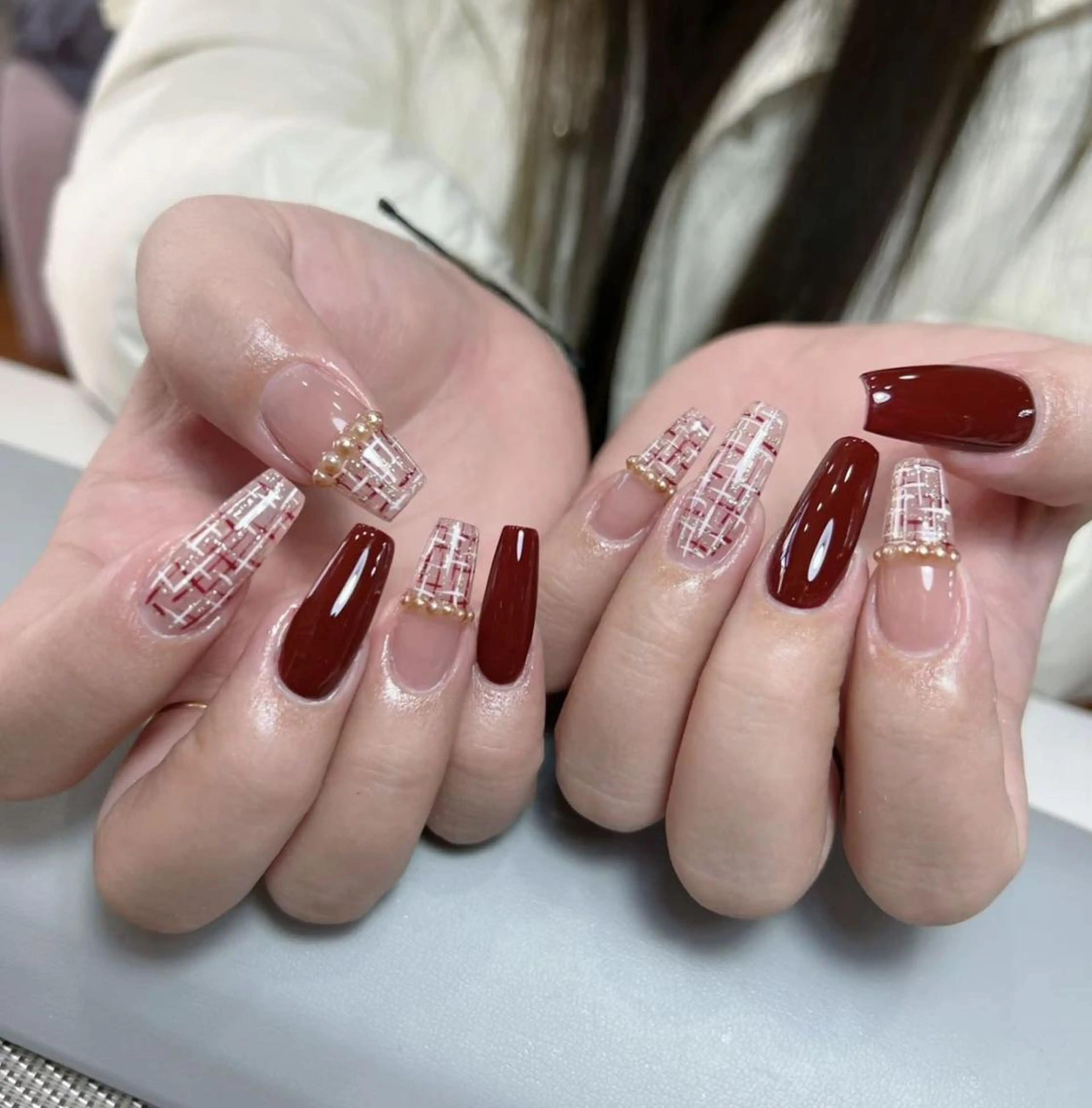 ネイル アートネイル 長さ出し ネイルチップ Queens ひなのネイルデザイン