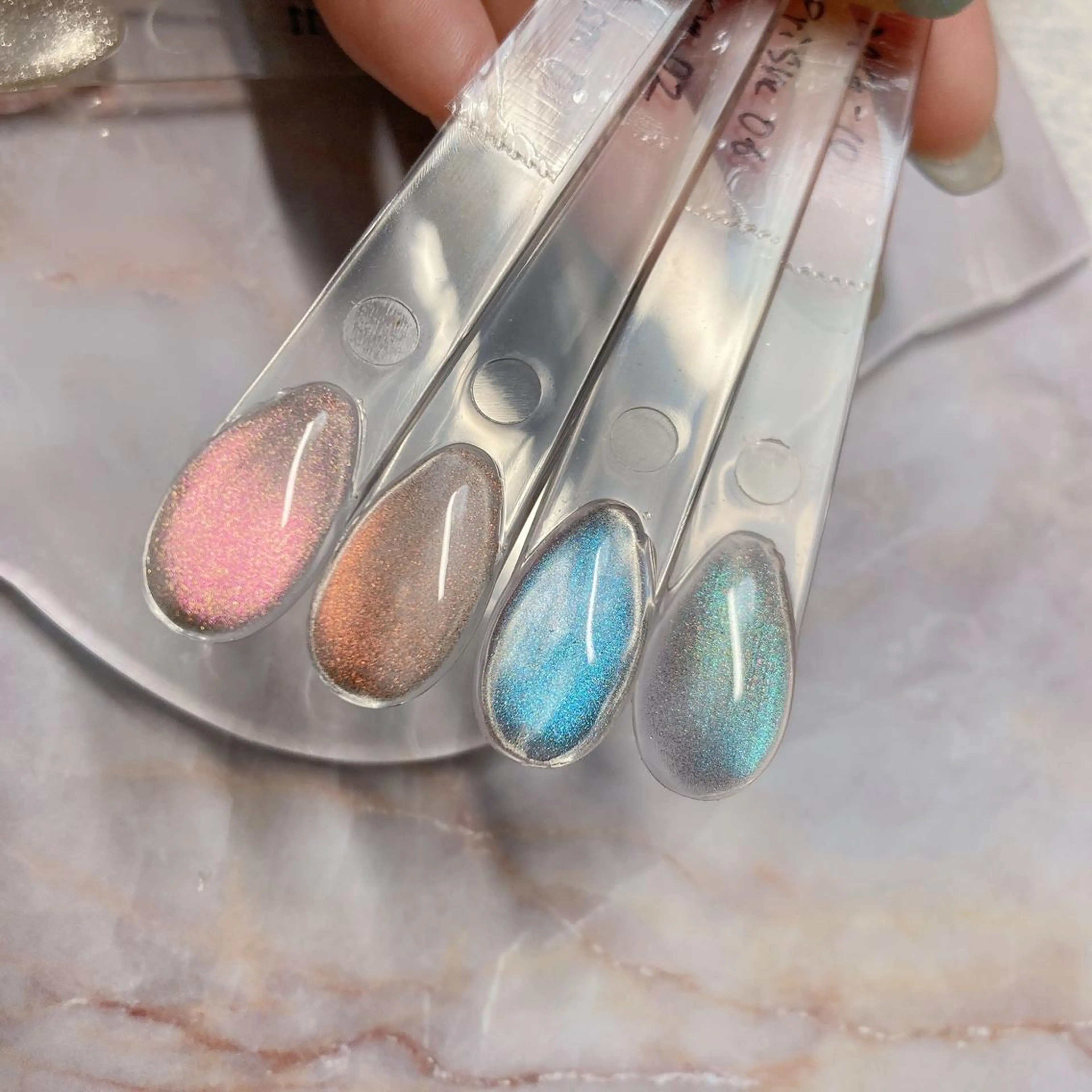 ネイル マグネットネイル nailsalon Asryのネイルデザイン