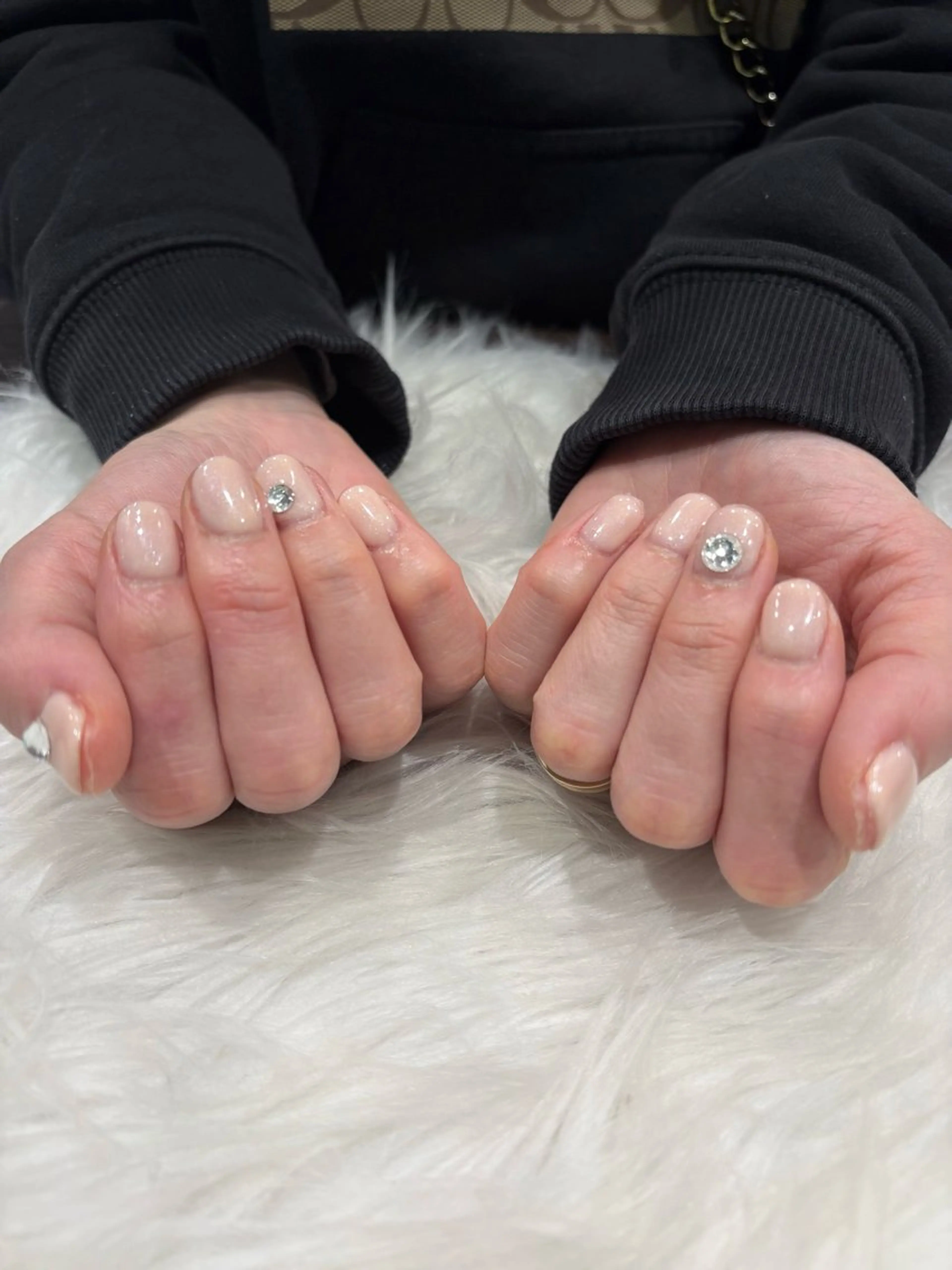 ネイル ストーンネイル ハンドネイル Nobody_ AikAのネイルデザイン